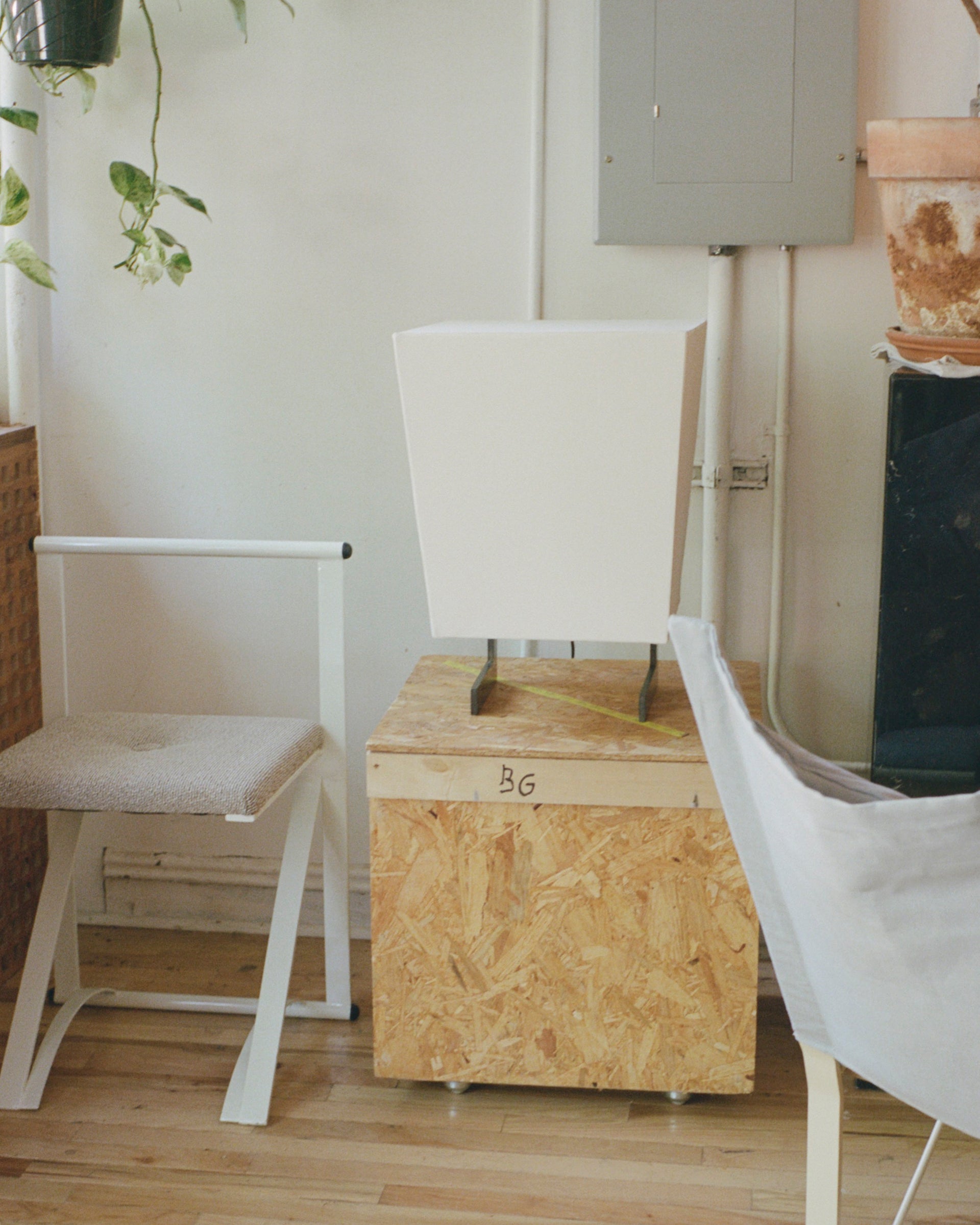 BIG TABLE LAMP BY RYAN JONES