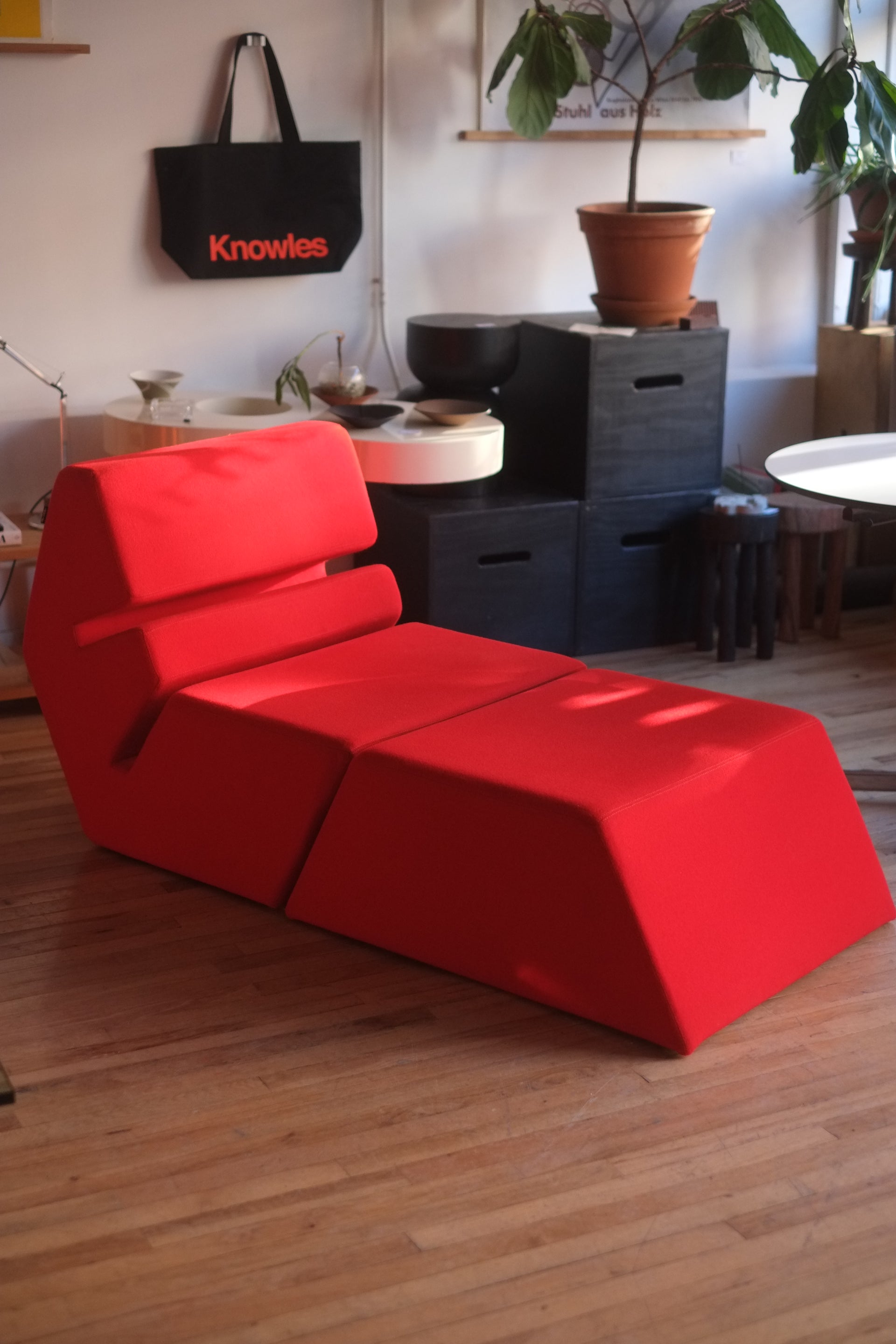 Evo Lounge Chair w/ Ottoman by Nolen Niu