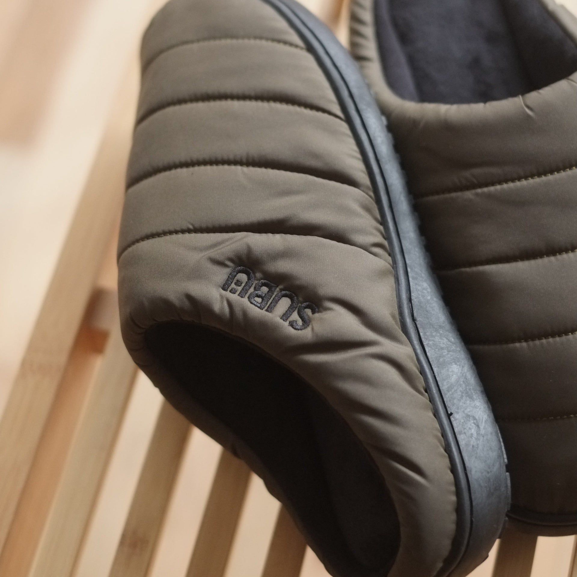 Fall/Winter 23" slippers by SUBU