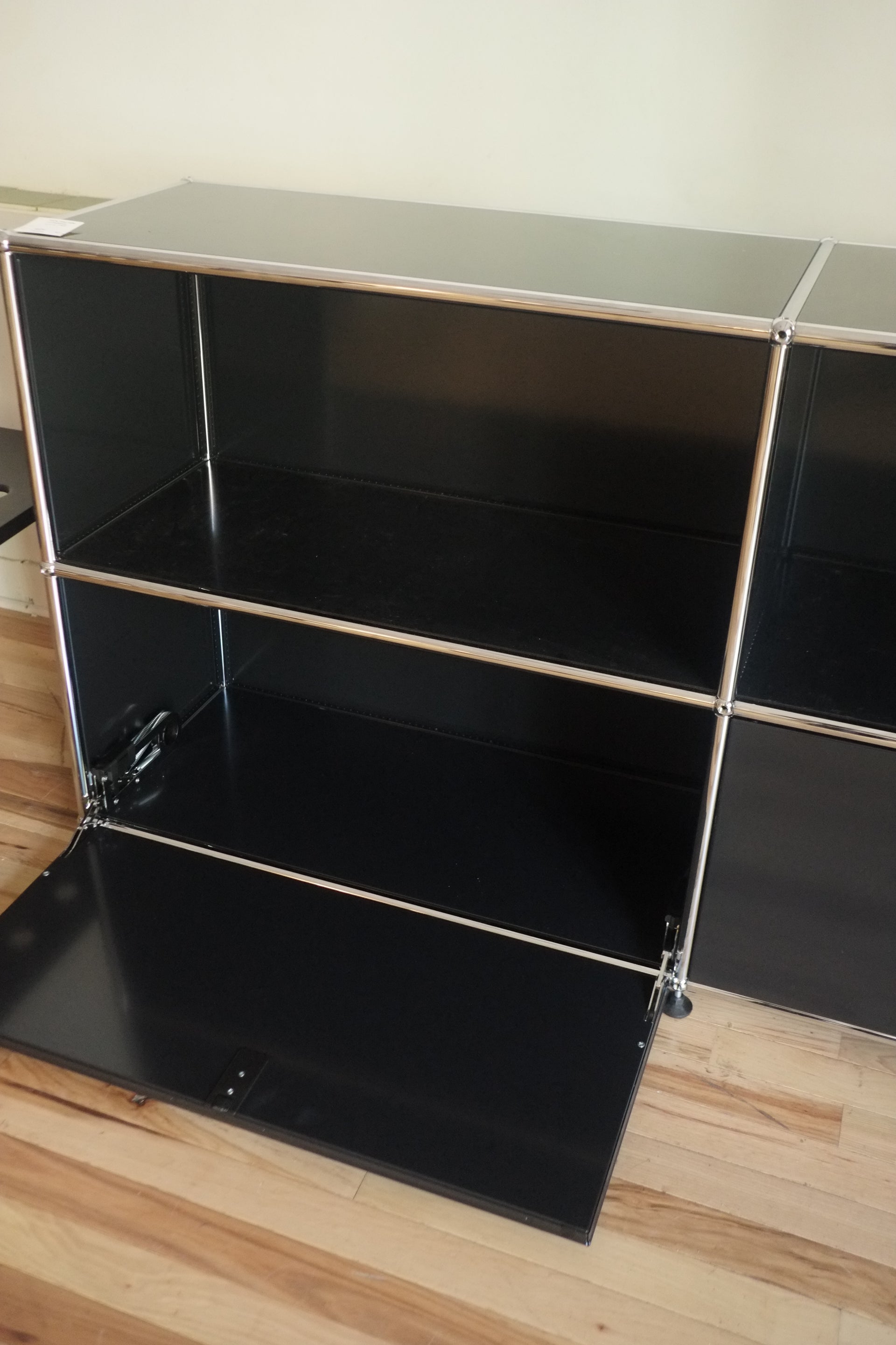 USM Haller 2x2 Unit (Black)