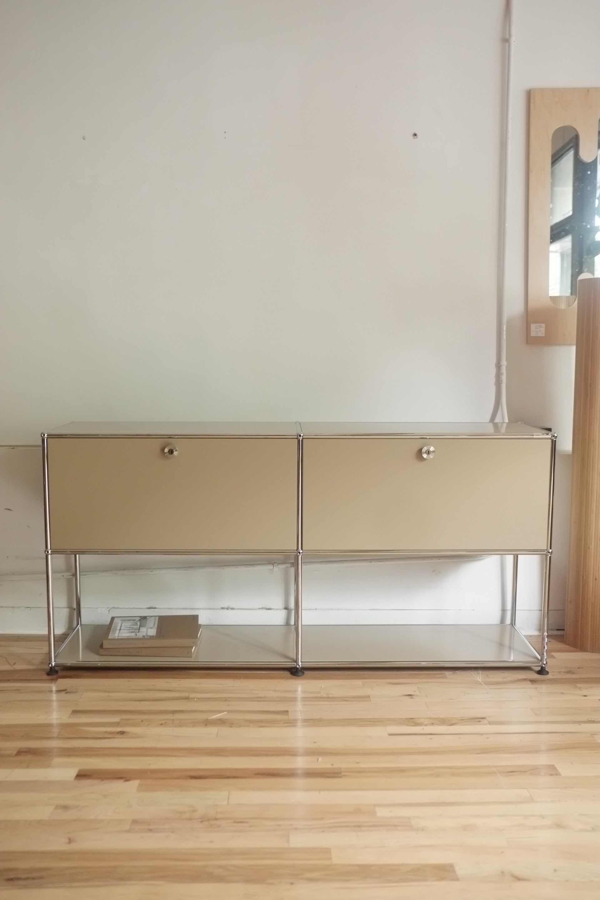 USM Haller 2x2 Unit (Beige)