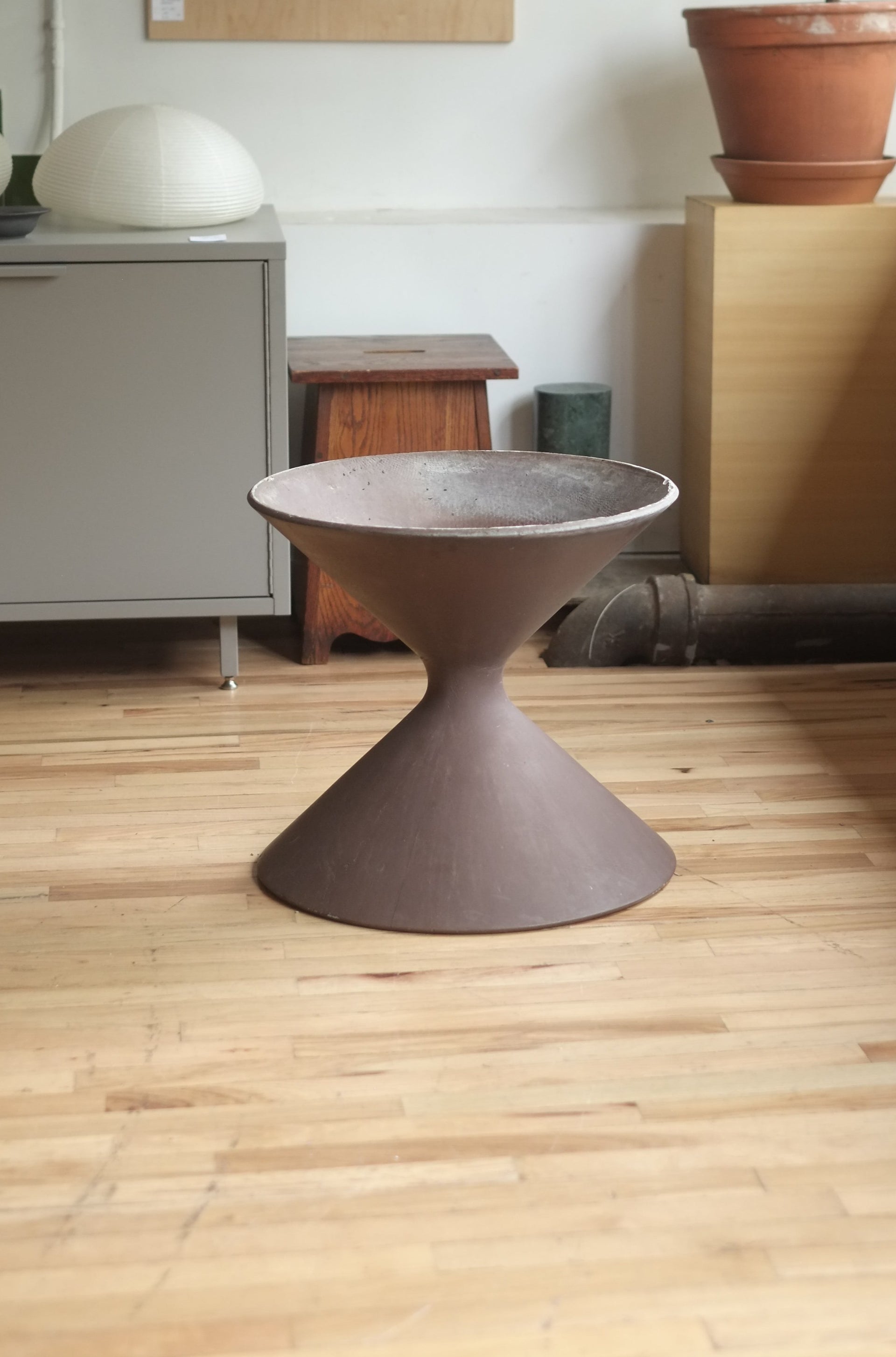 Willy Guhl Spindle planter