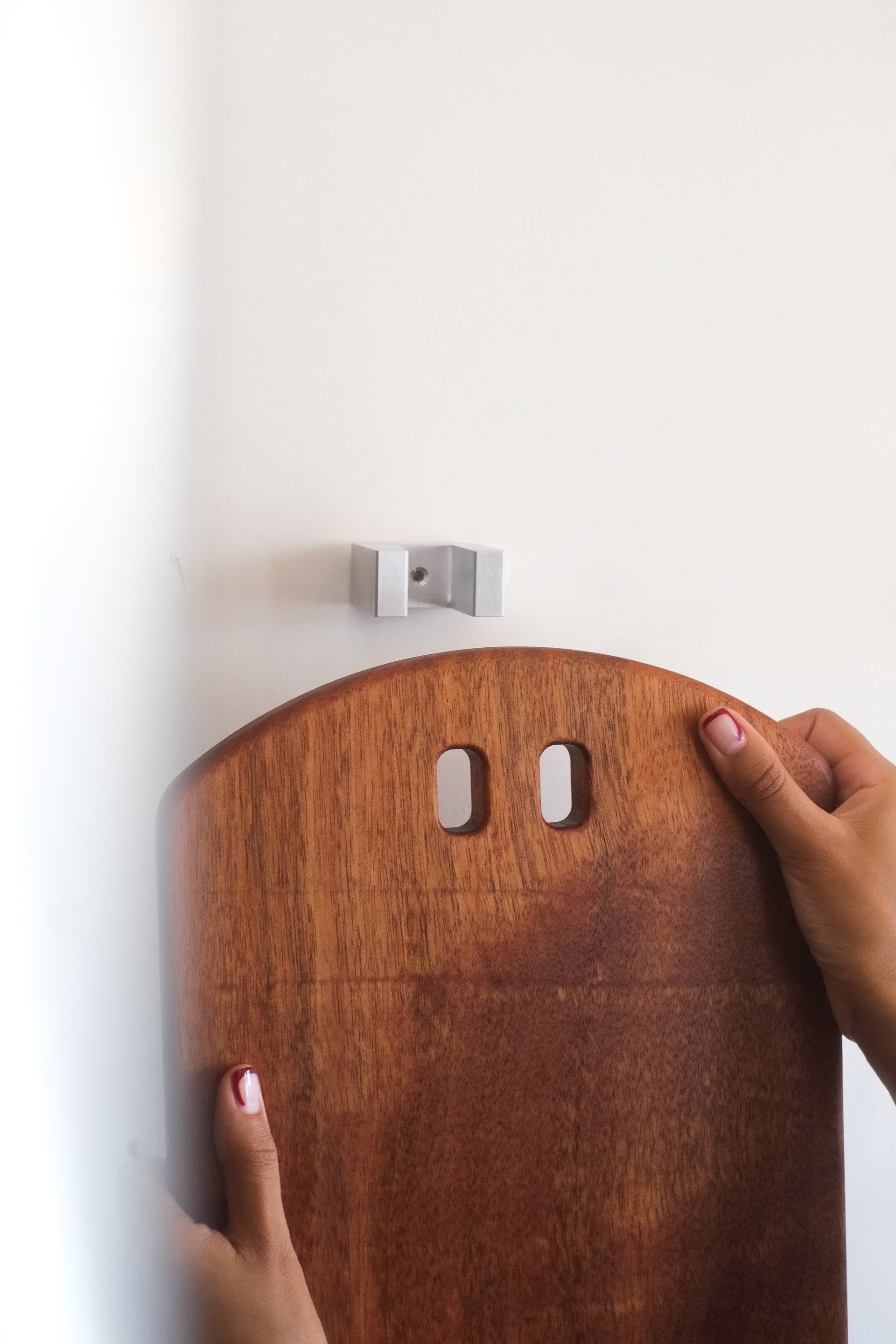 Sapele Serving Board with Aluminum Wall Hook