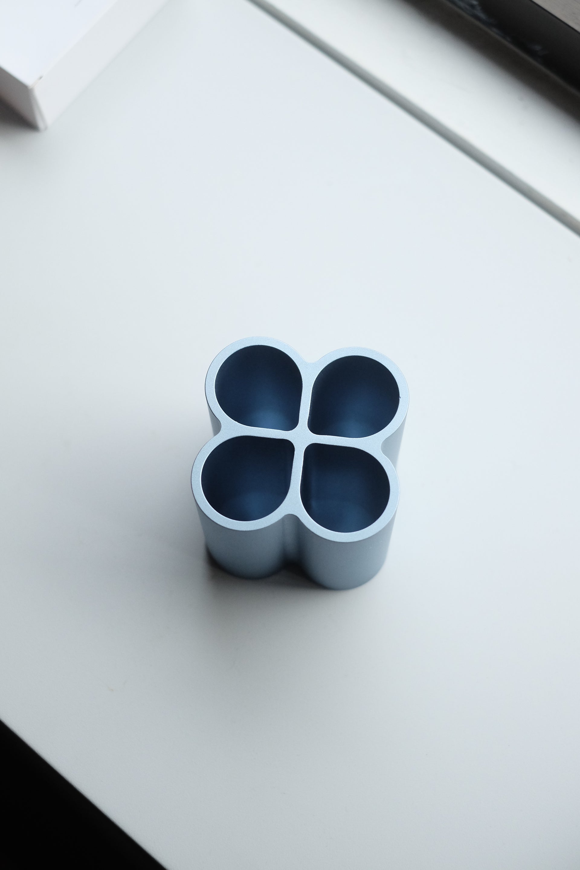 Loop Vase by Material Made