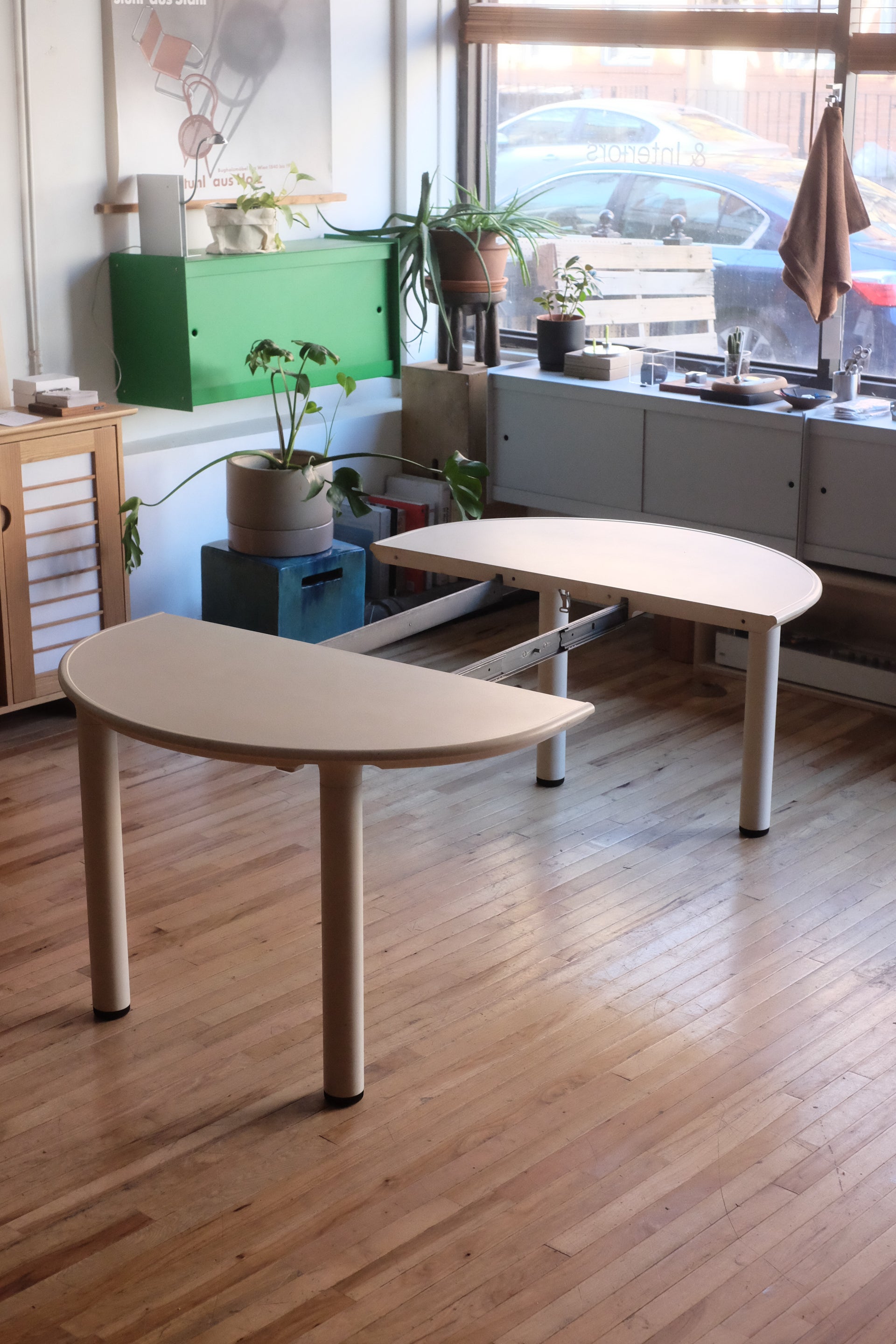 720 Extendable Table by Dieter Rams for Vitsœ