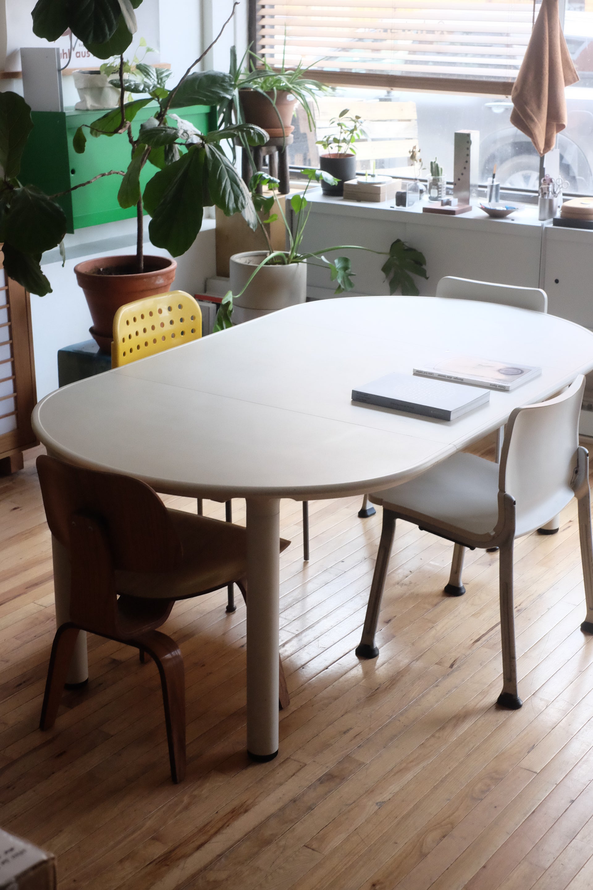 720 Extendable Table by Dieter Rams for Vitsœ