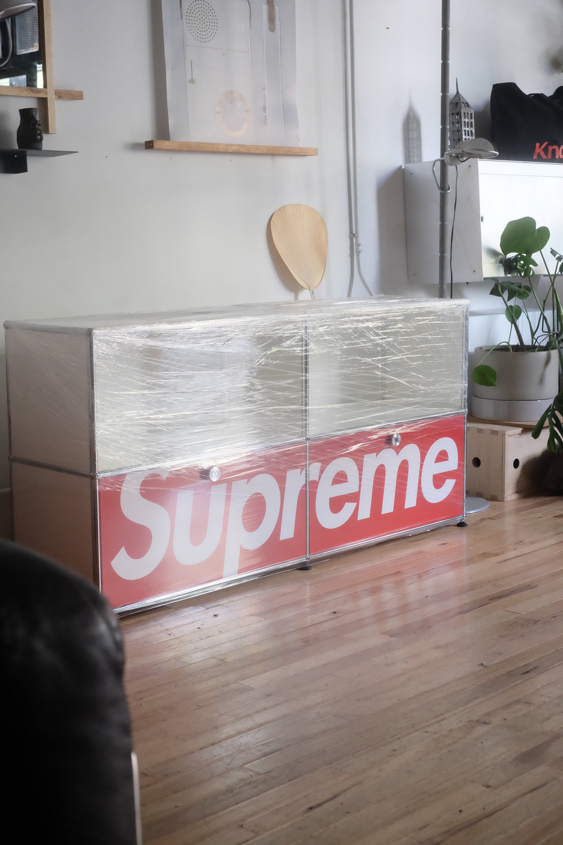 USM Haller 2x2 Unit (Supreme Edition)