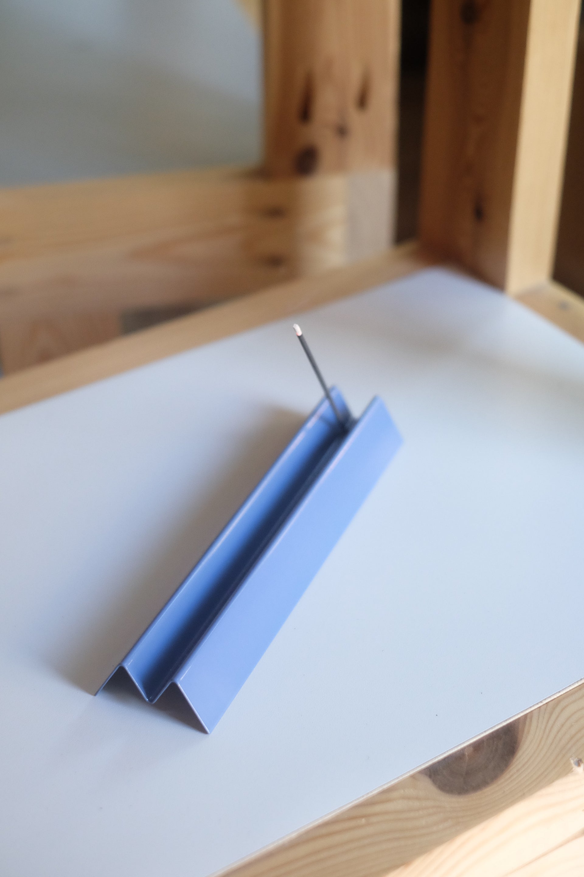 Ridge Incense Holder by Snow Liaw (Dark Periwinkle)