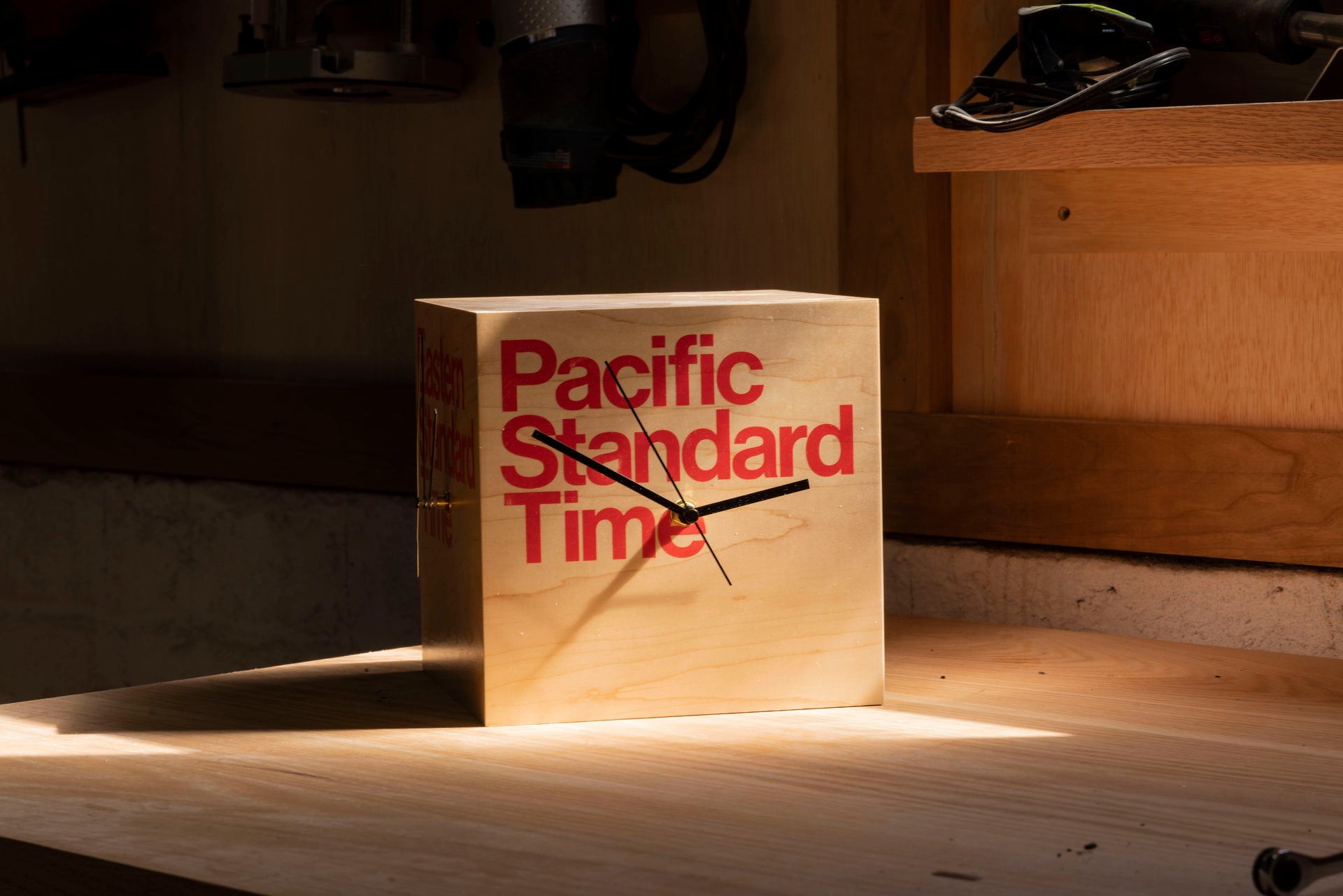 Standard Clock by Lichen x Order