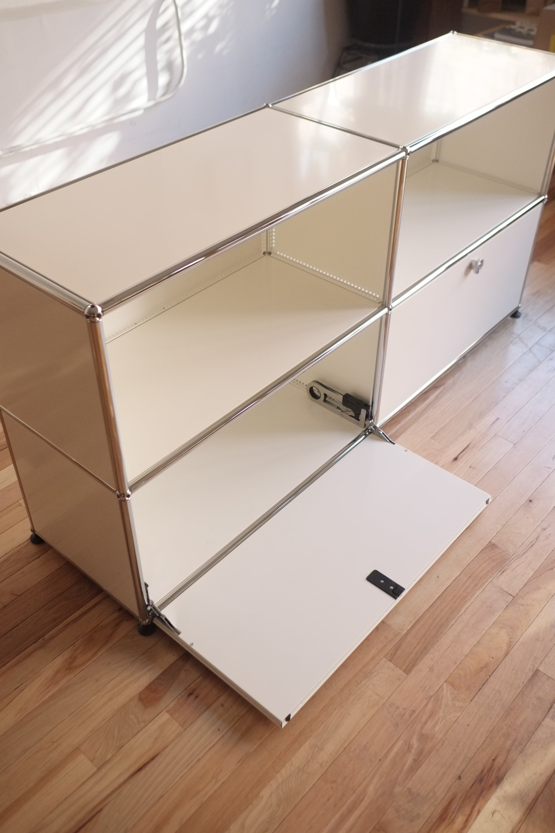 USM Haller 2x2 Unit White
