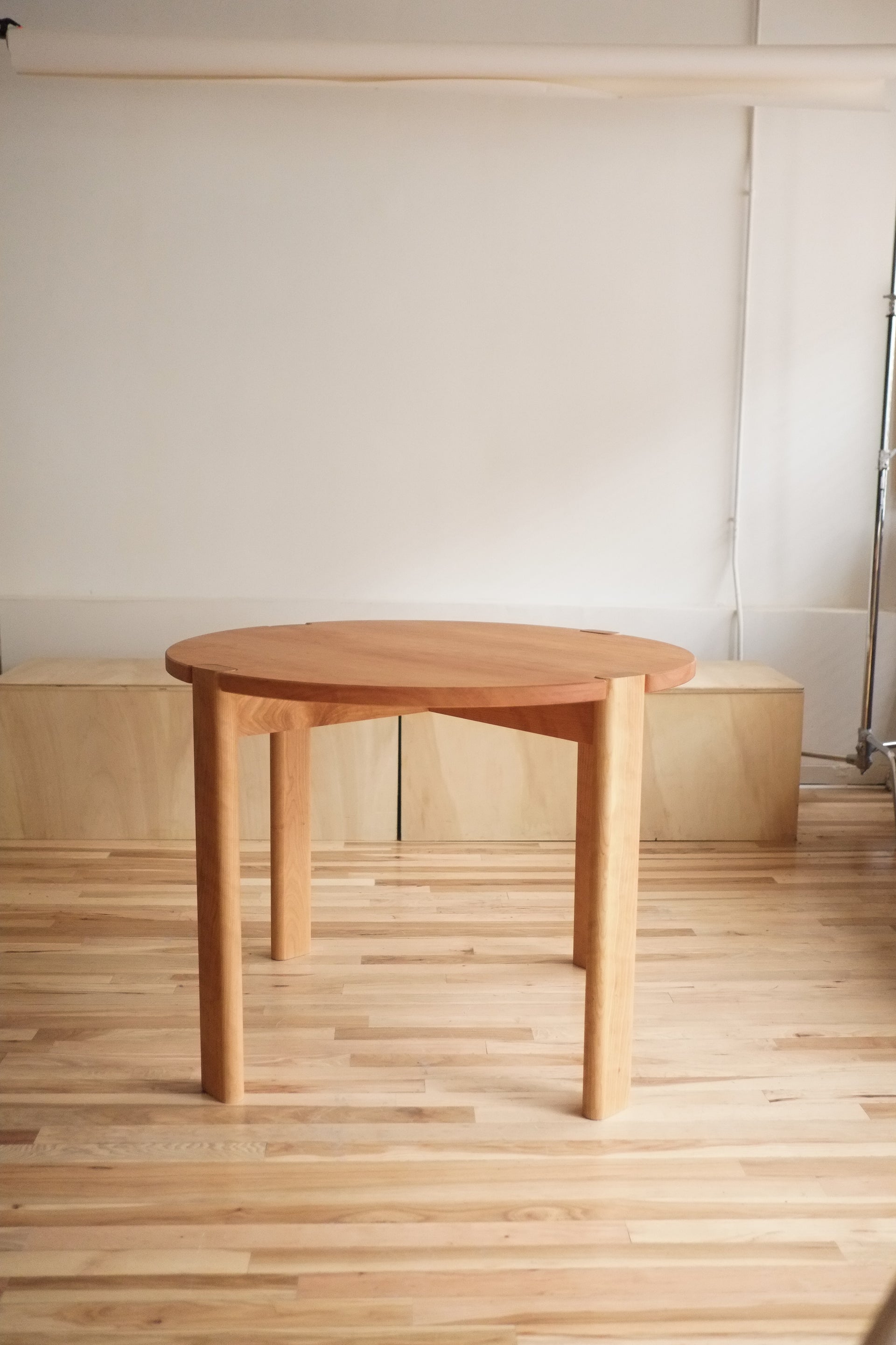 40" Round 'Shmuel' by Aidan Elias