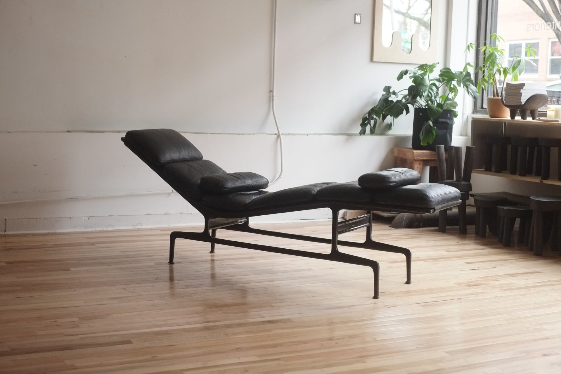 Eames ES106 chaise for Herman Milller