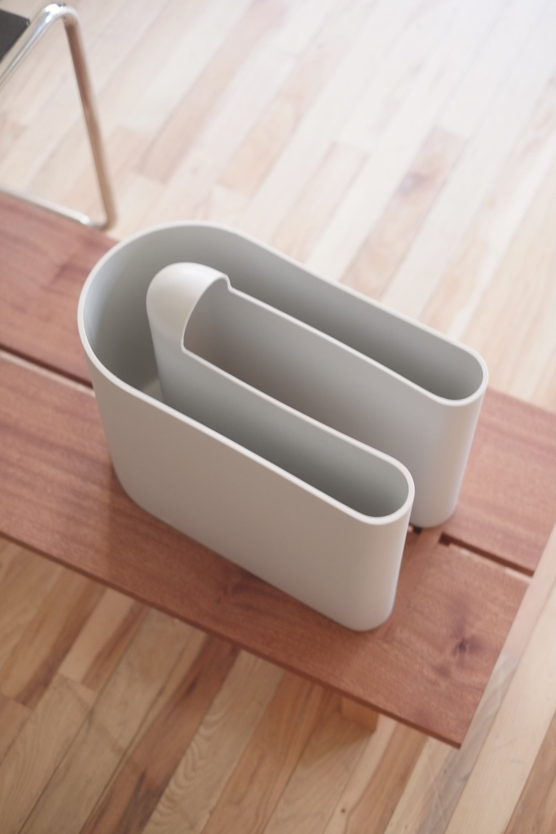 'Buk' Magazine holders by Rodolfo Bonetto