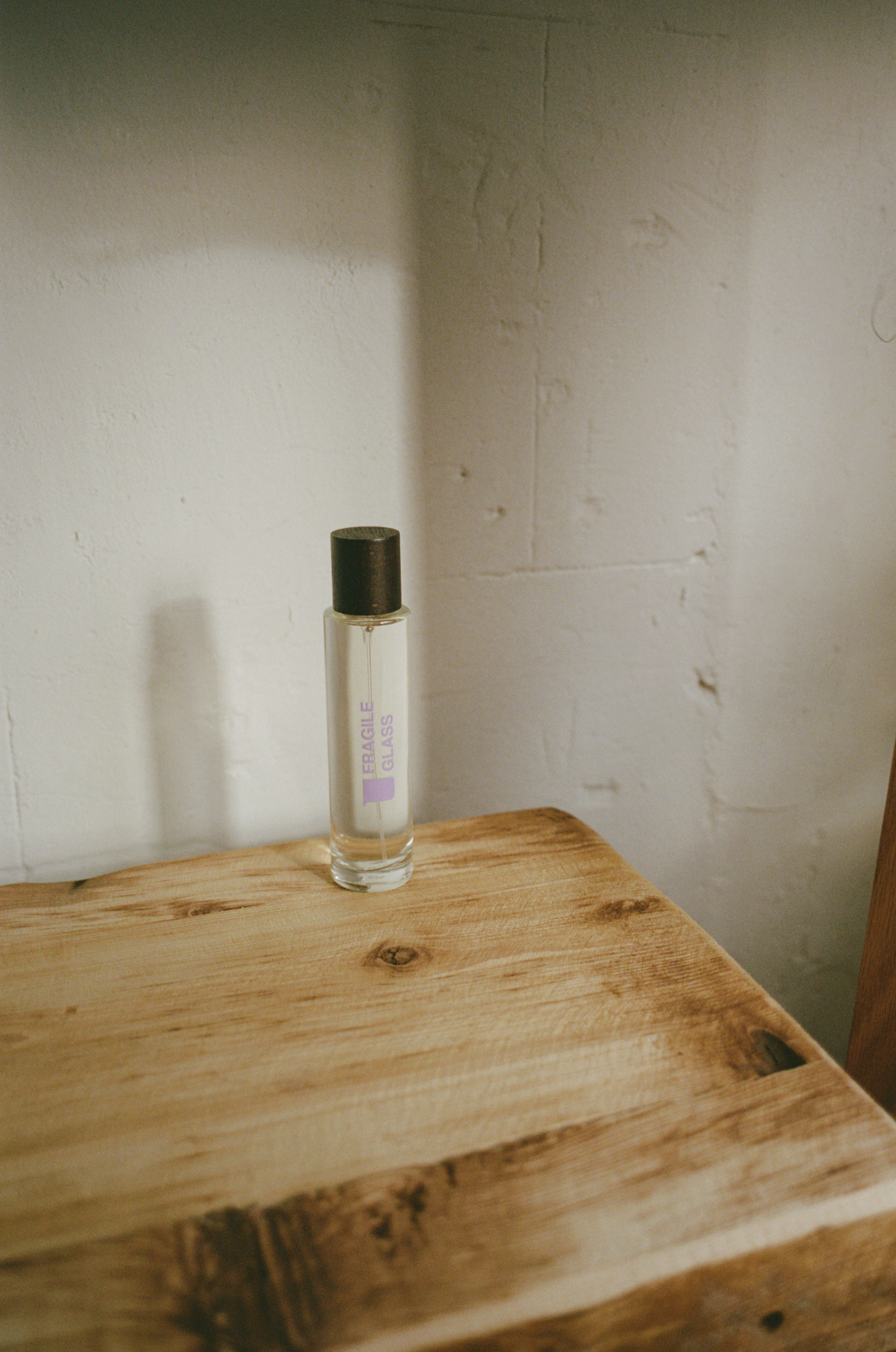 FRAGILE GLASS Interior Spray