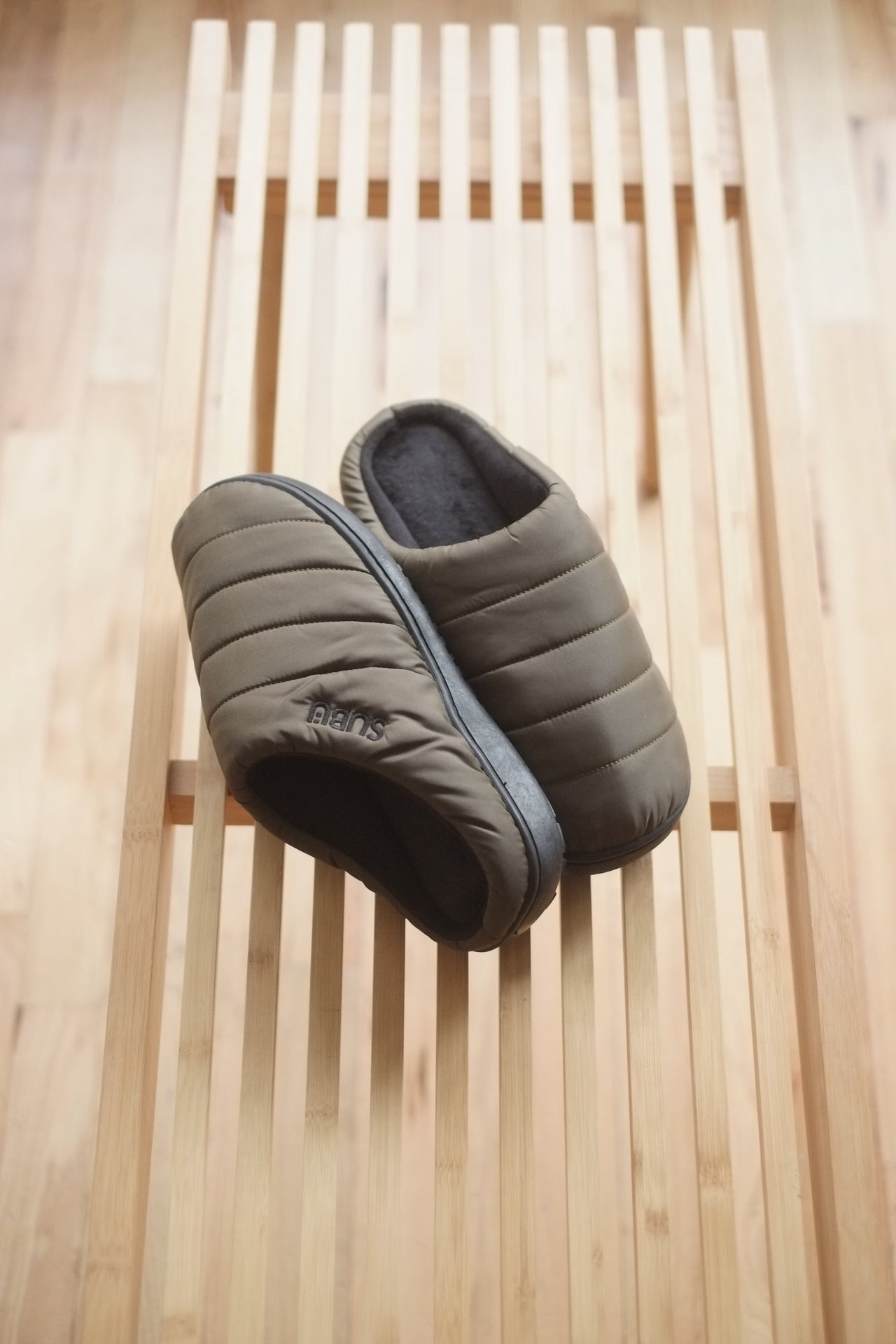 Fall/Winter 23" slippers by SUBU