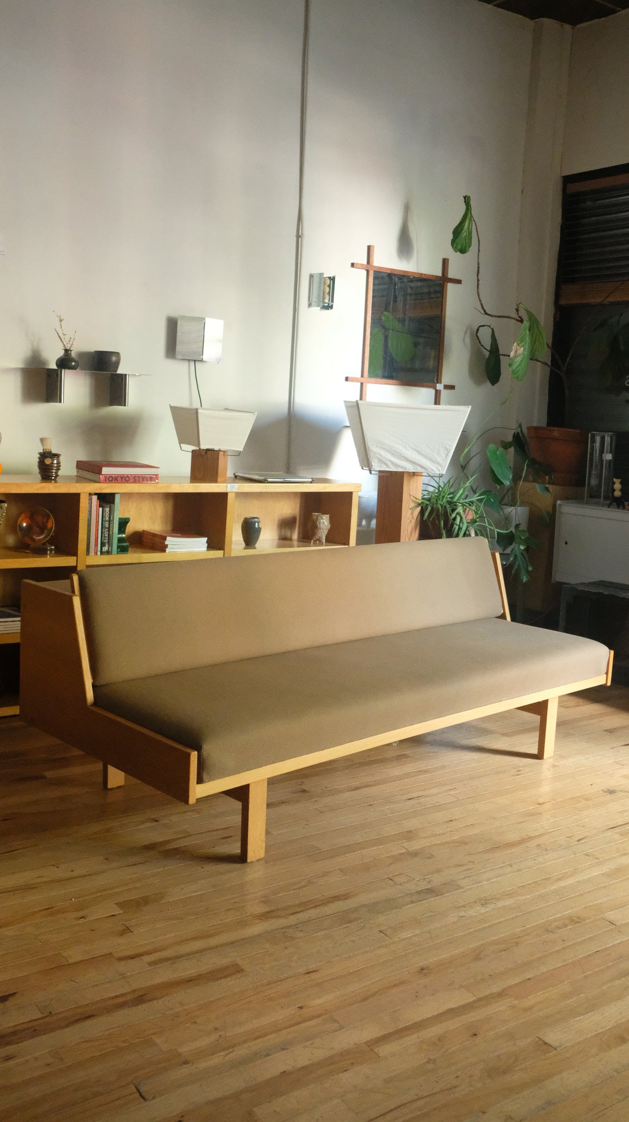 Daybed GE-258 by Hans J.Wegner for Getama c.1954