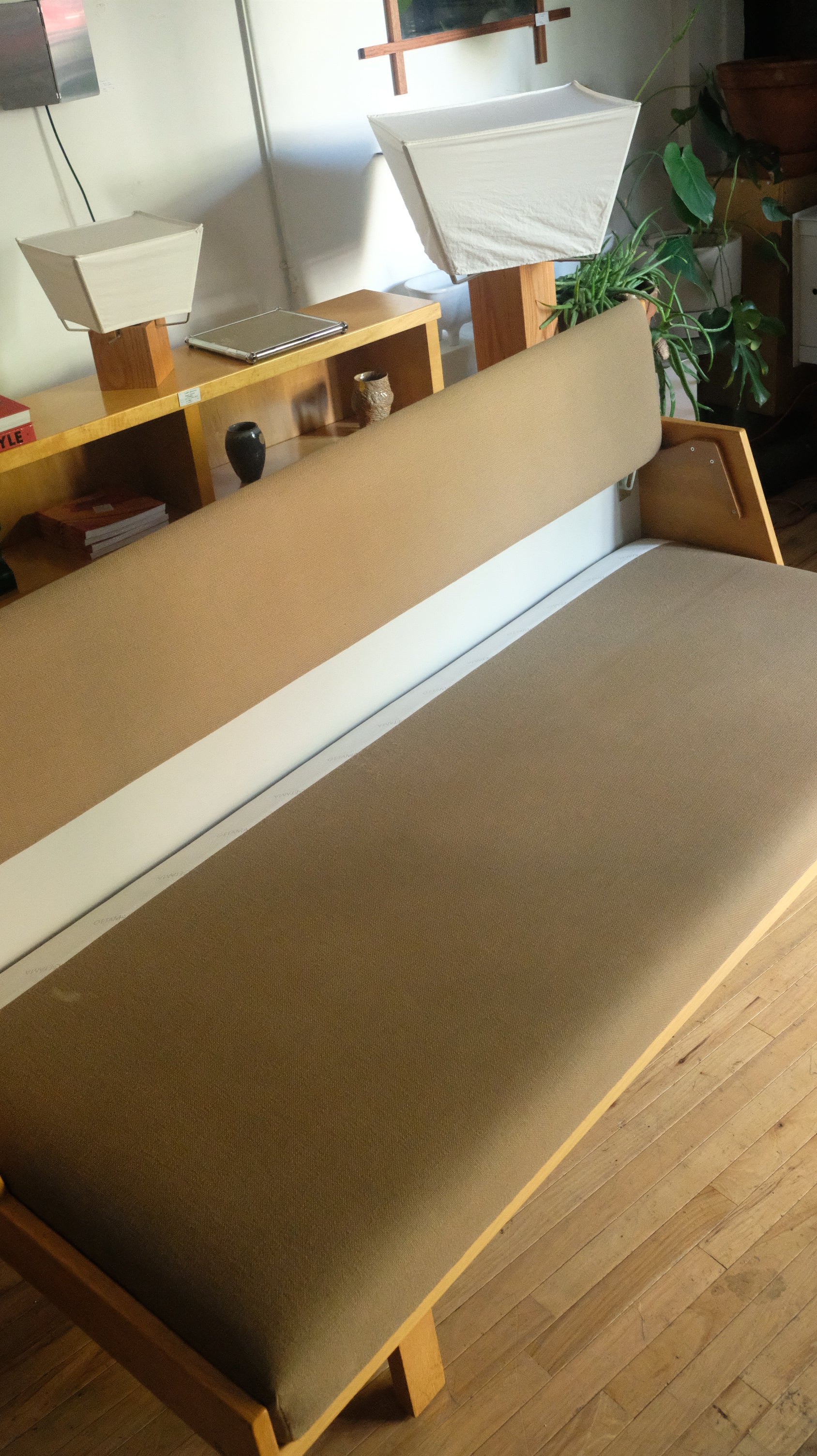 Daybed GE-258 by Hans J.Wegner for Getama c.1954