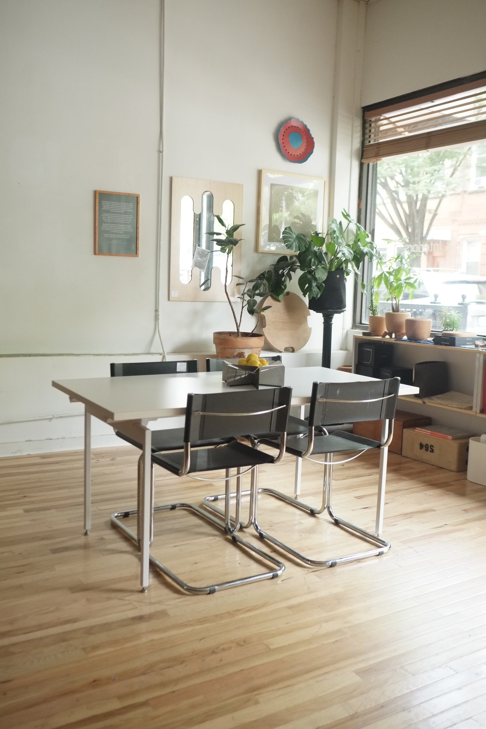 Antenna Table by Knoll (White or Black available)