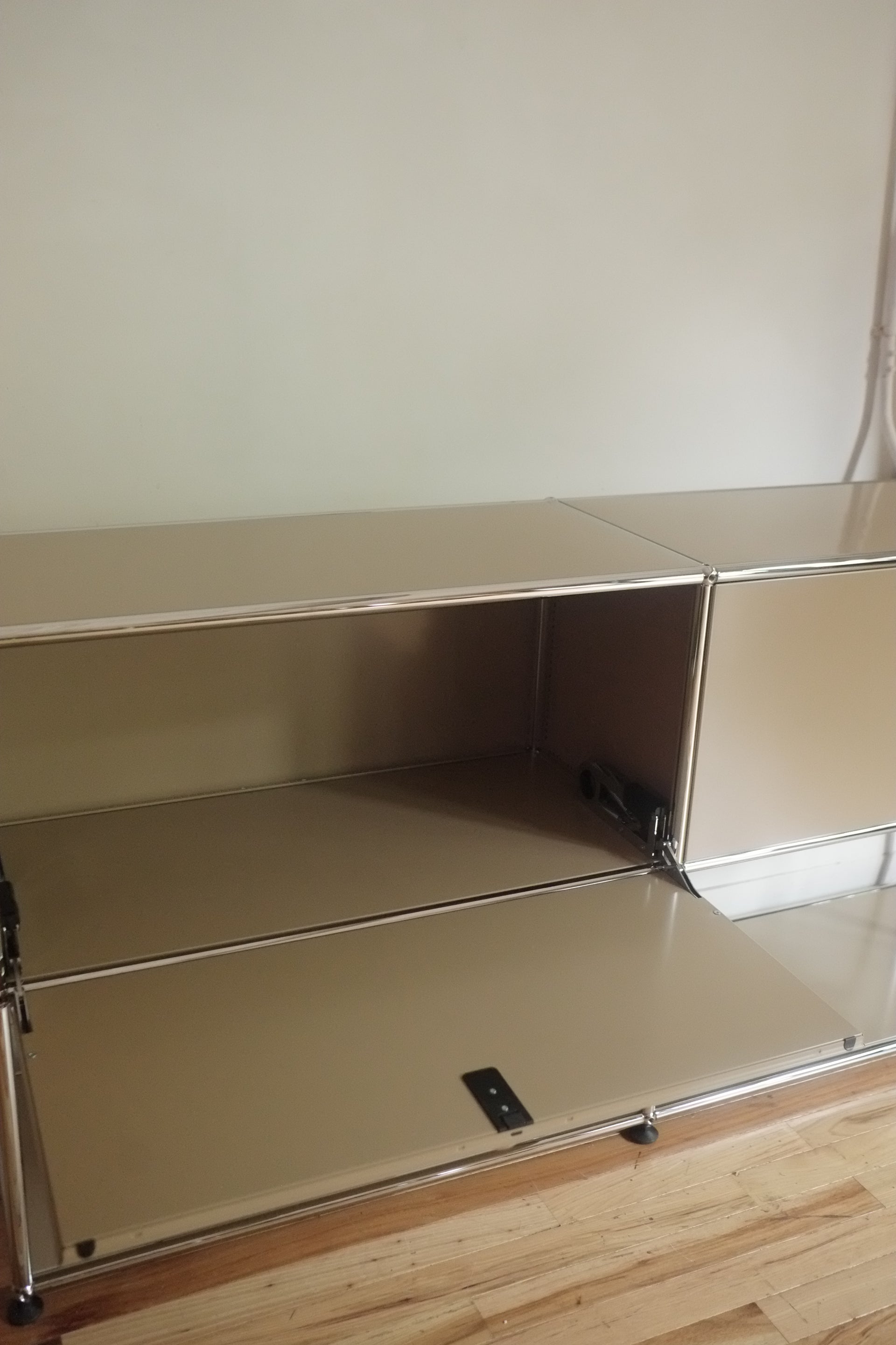 USM Haller 2x2 Unit (Beige)