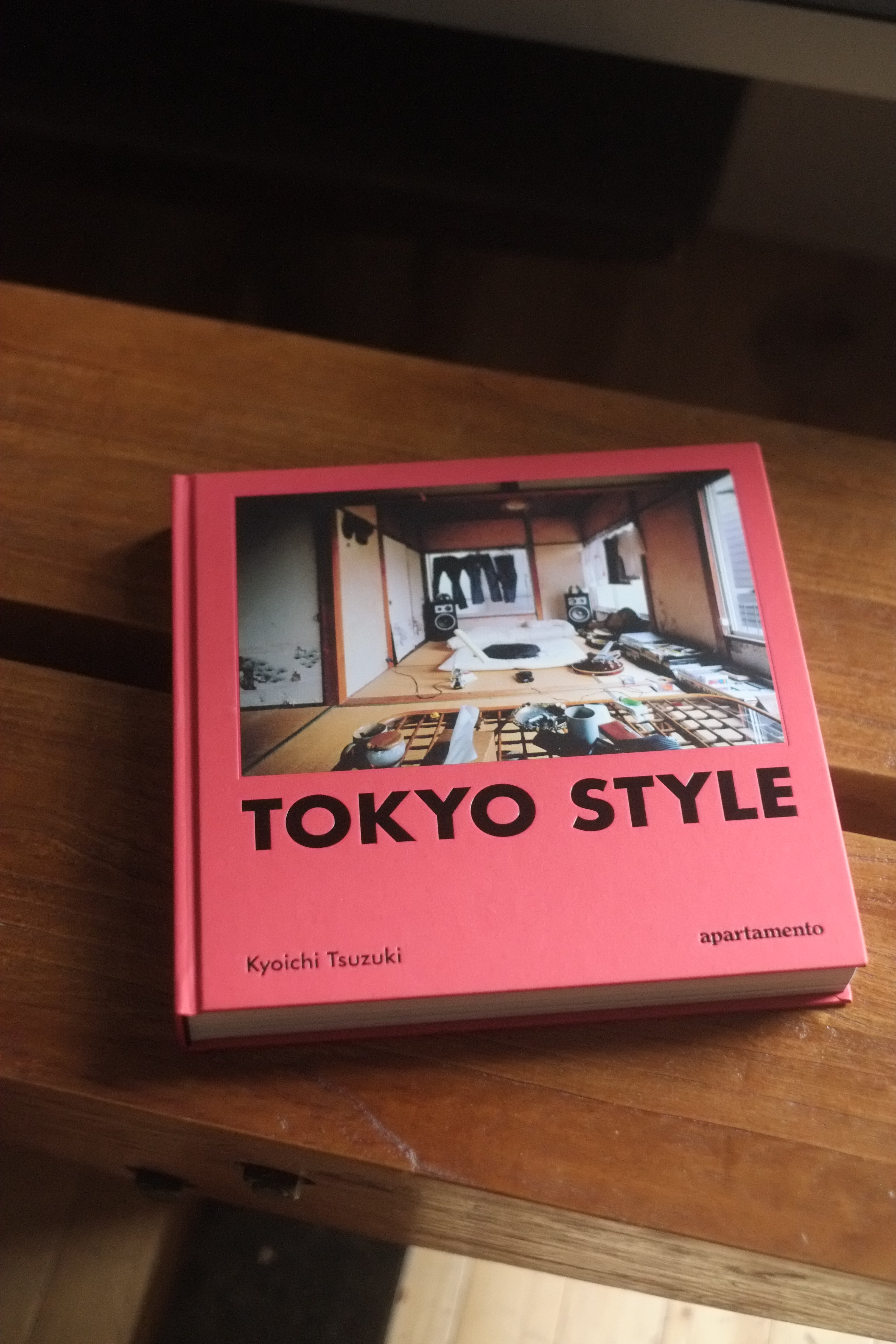 洋書 TOKYO! a certain style Kyoichi Tsuzuki Tokyo: A Certain Style: Tsuzuki, Kyoichi: 9780811824231: Amazon