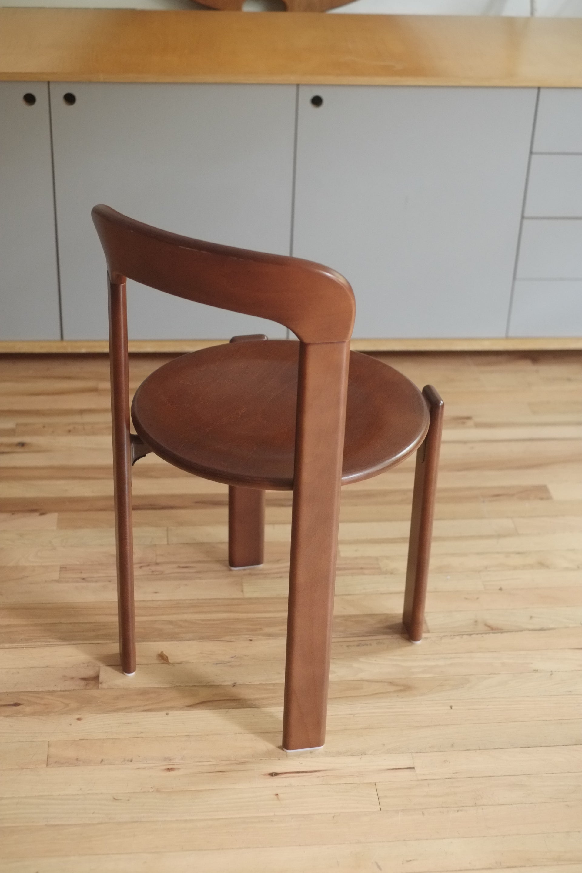 RENT: Bruno Rey Chair