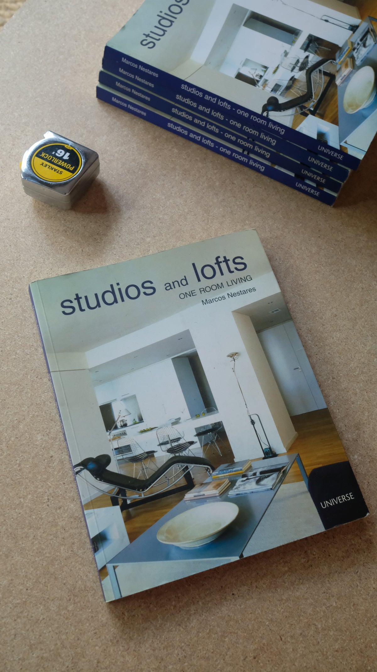 Studios and Lofts : One Room Living by Marcos Nastaras – lichennyc