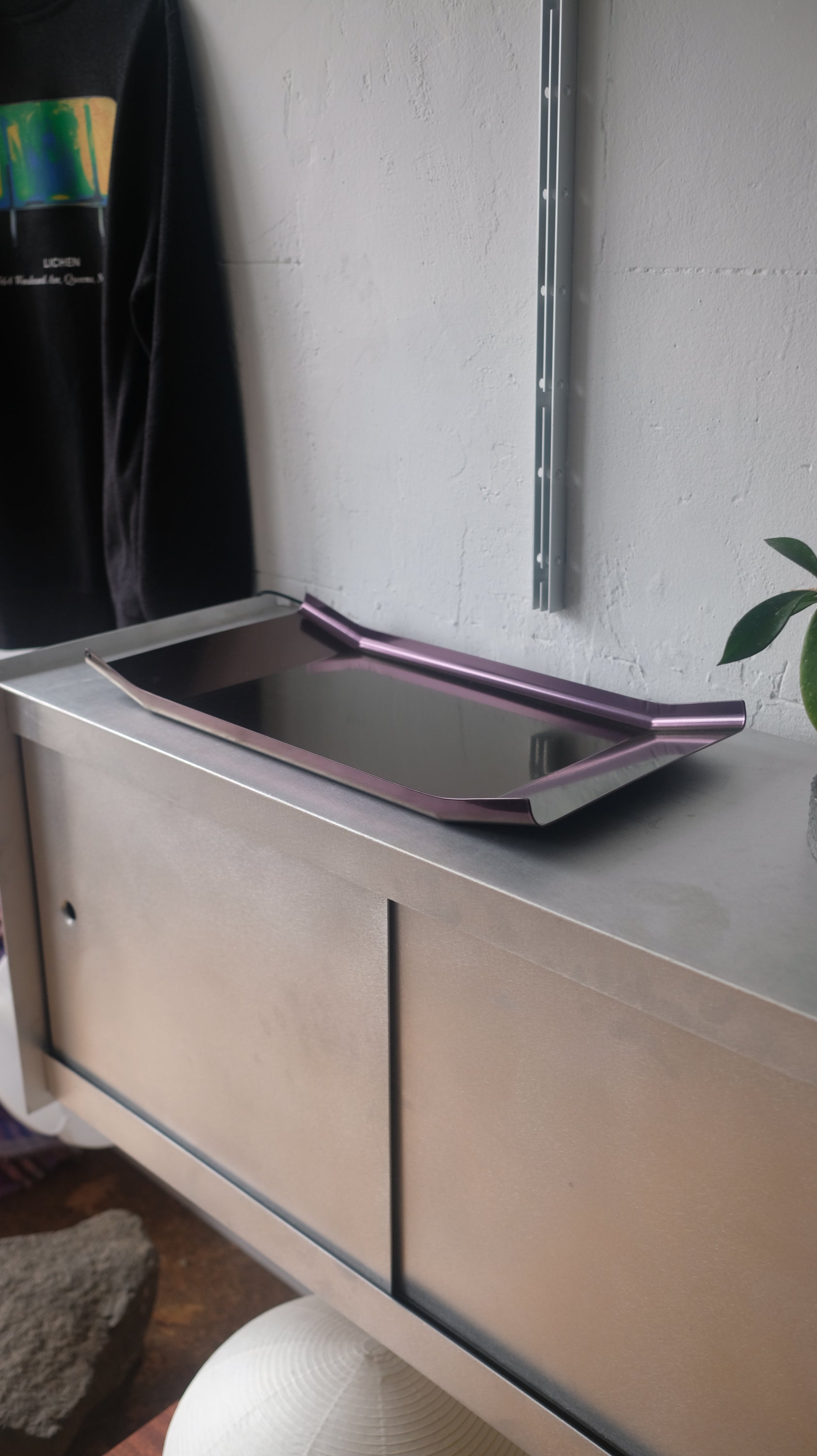 Arran Tray by Enzo Mari for Alessi (Two colors)