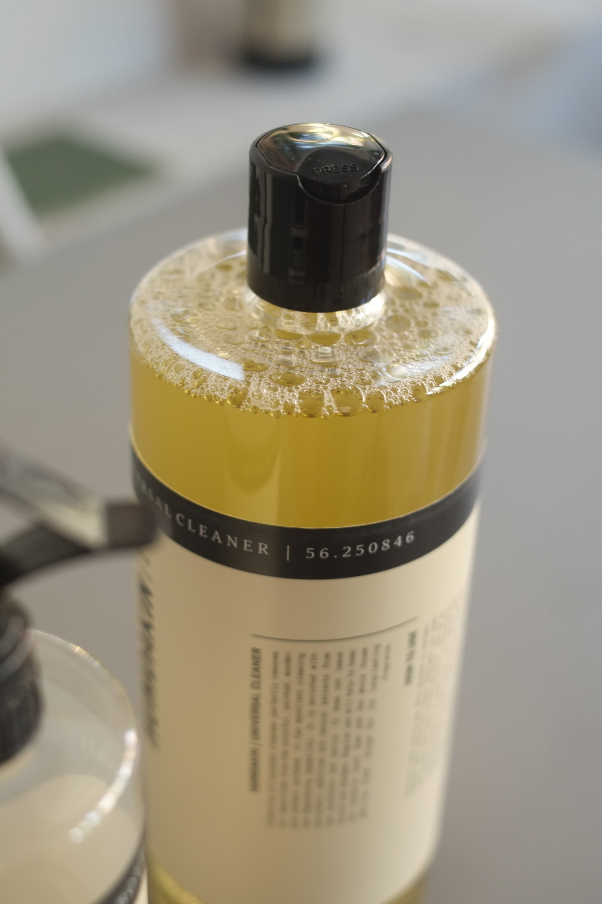 Universal Cleanser 1000 ml (Salvia & Sea buckthorn)