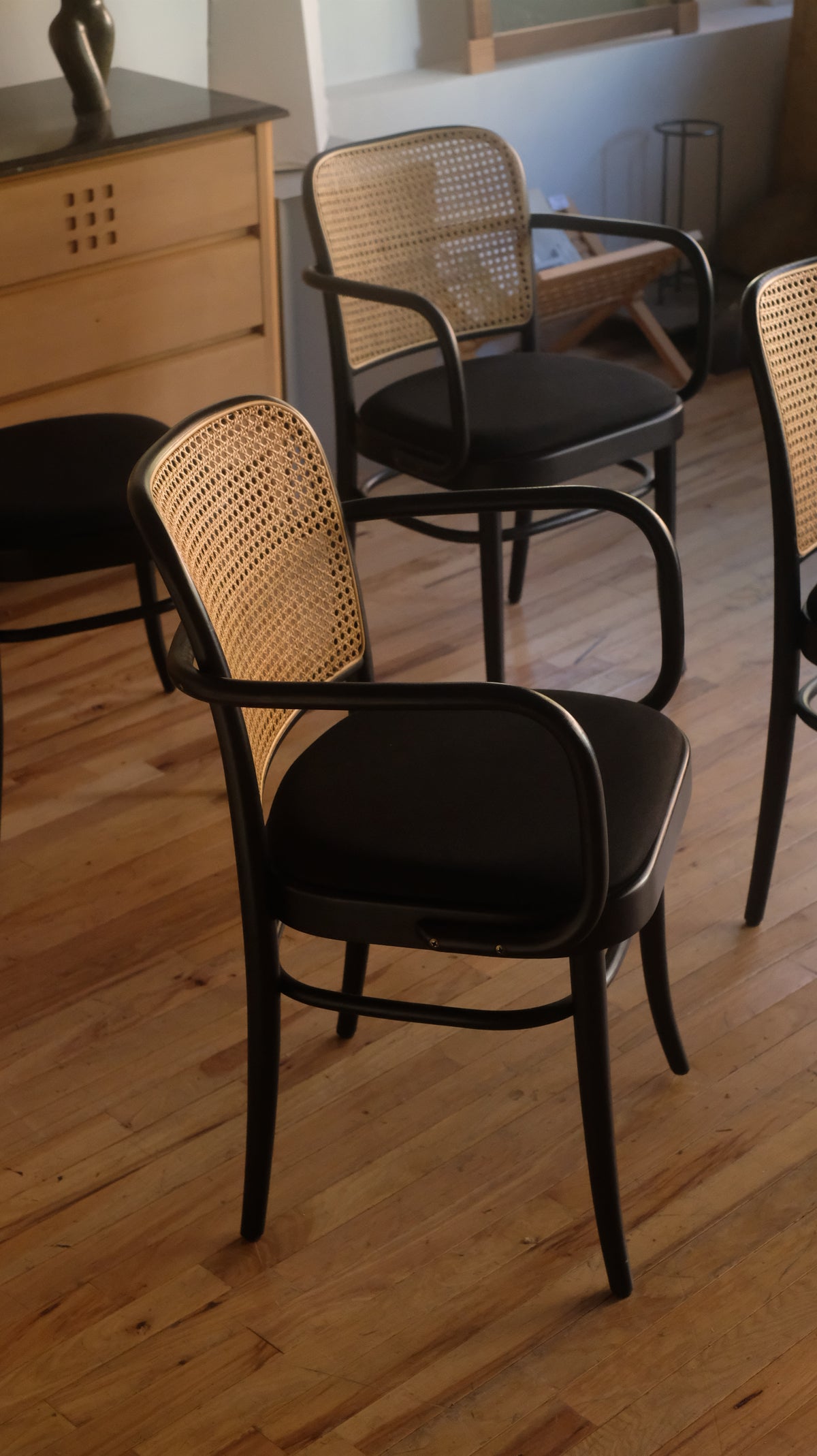 Lichen Frame Josef Hoffman Model 811 Dining Chairs by TON (Set of 4) – lichennyc