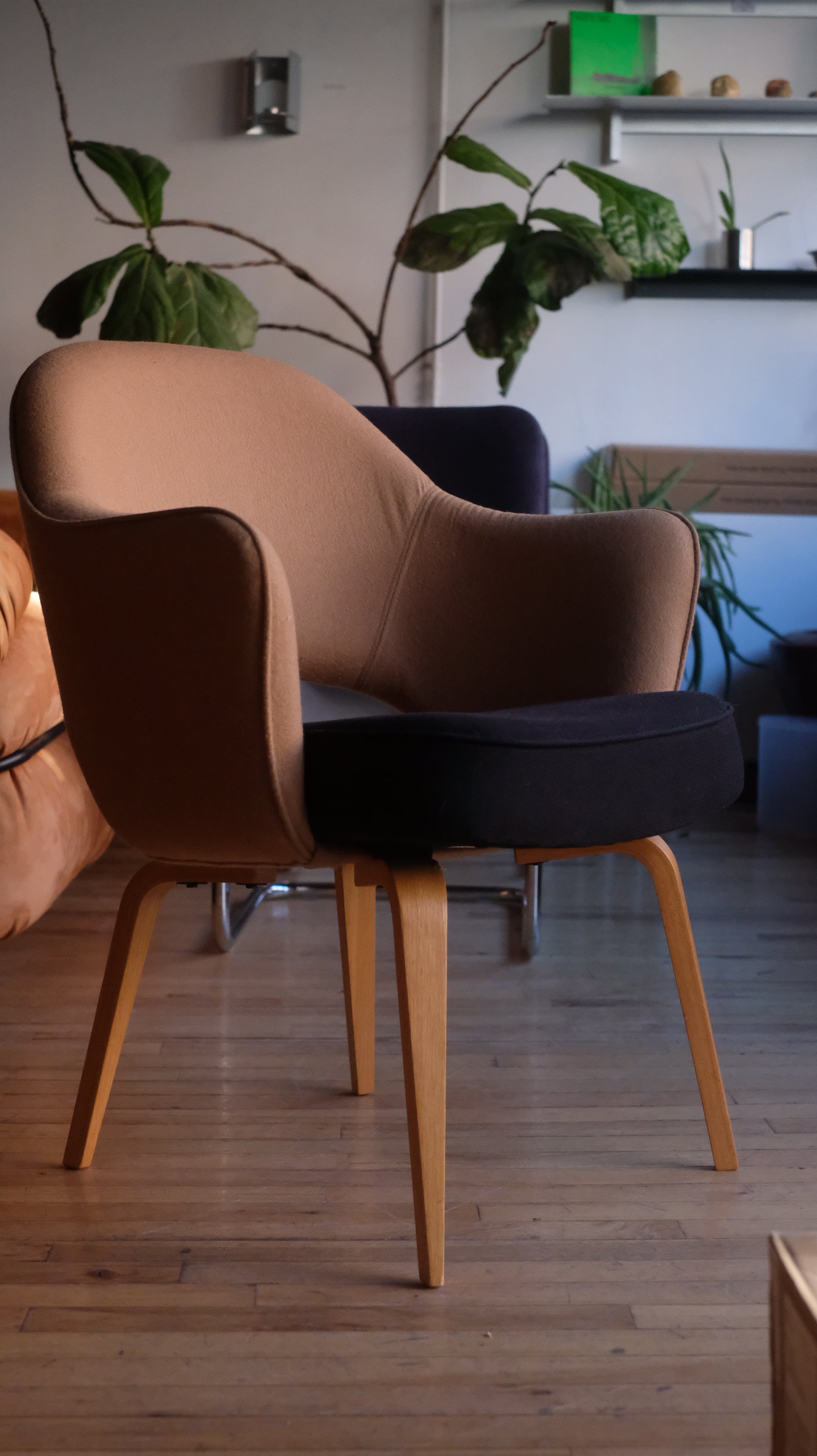 Saarinen Executive Arm Chair by Knoll (Price Per)