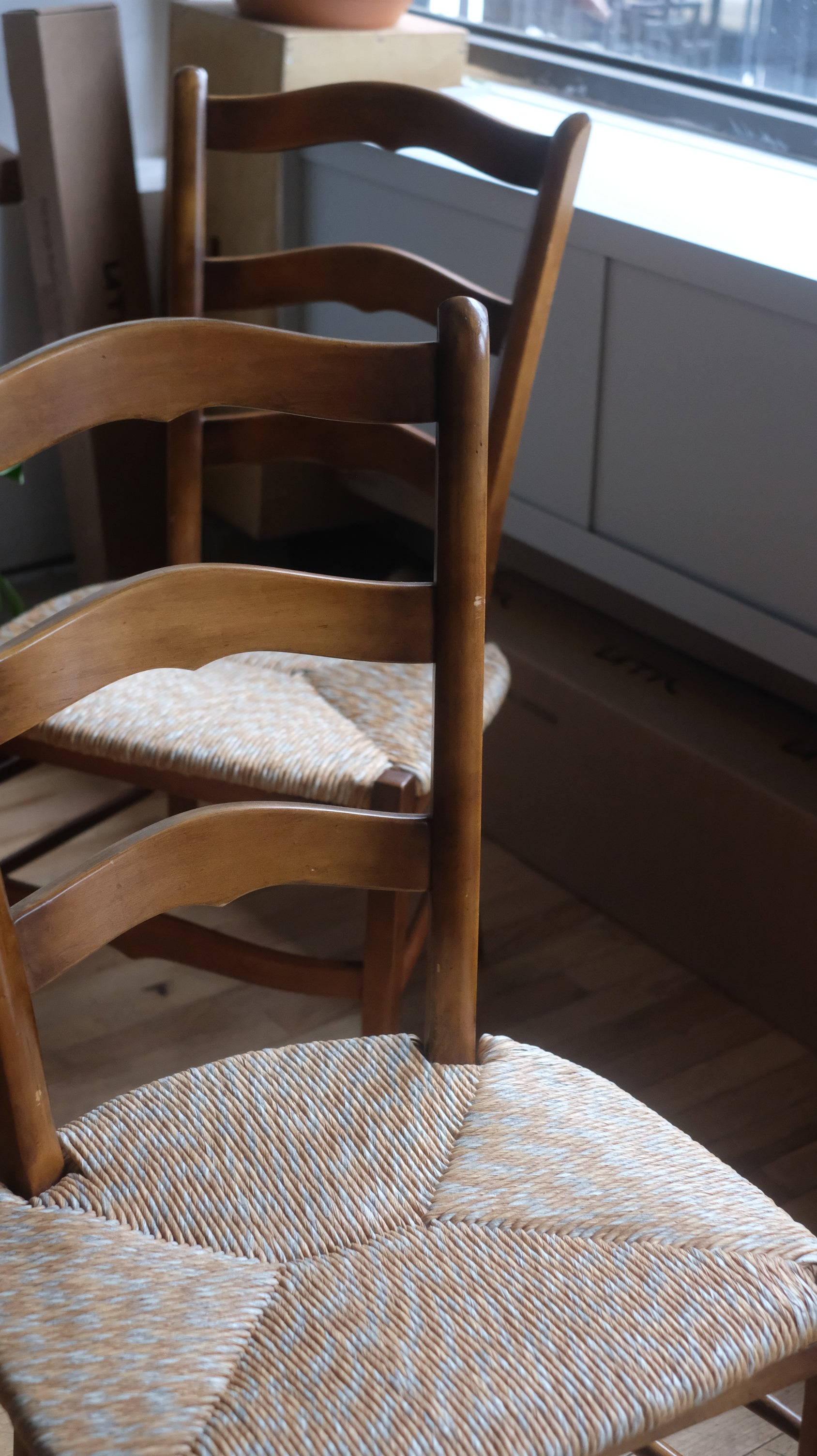 French Provicial Style Dining Chairs (Set of 4)