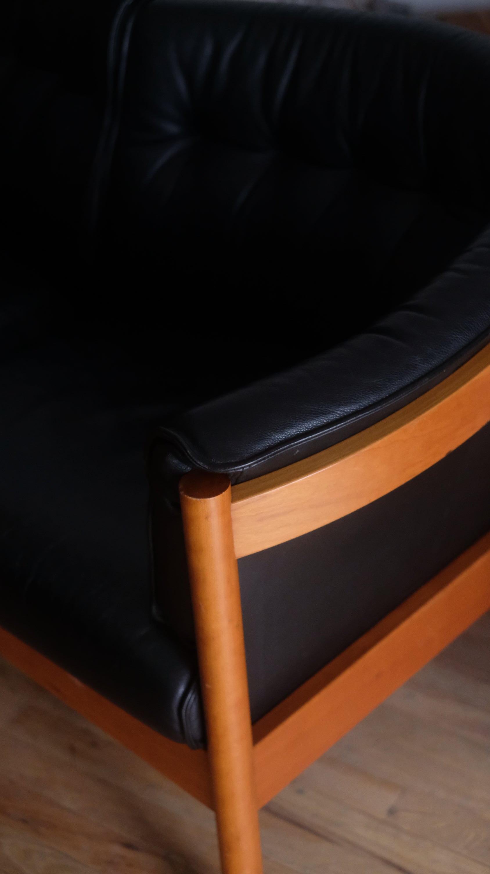 Nielaus Mobler Leather Two-Seater, 1970s