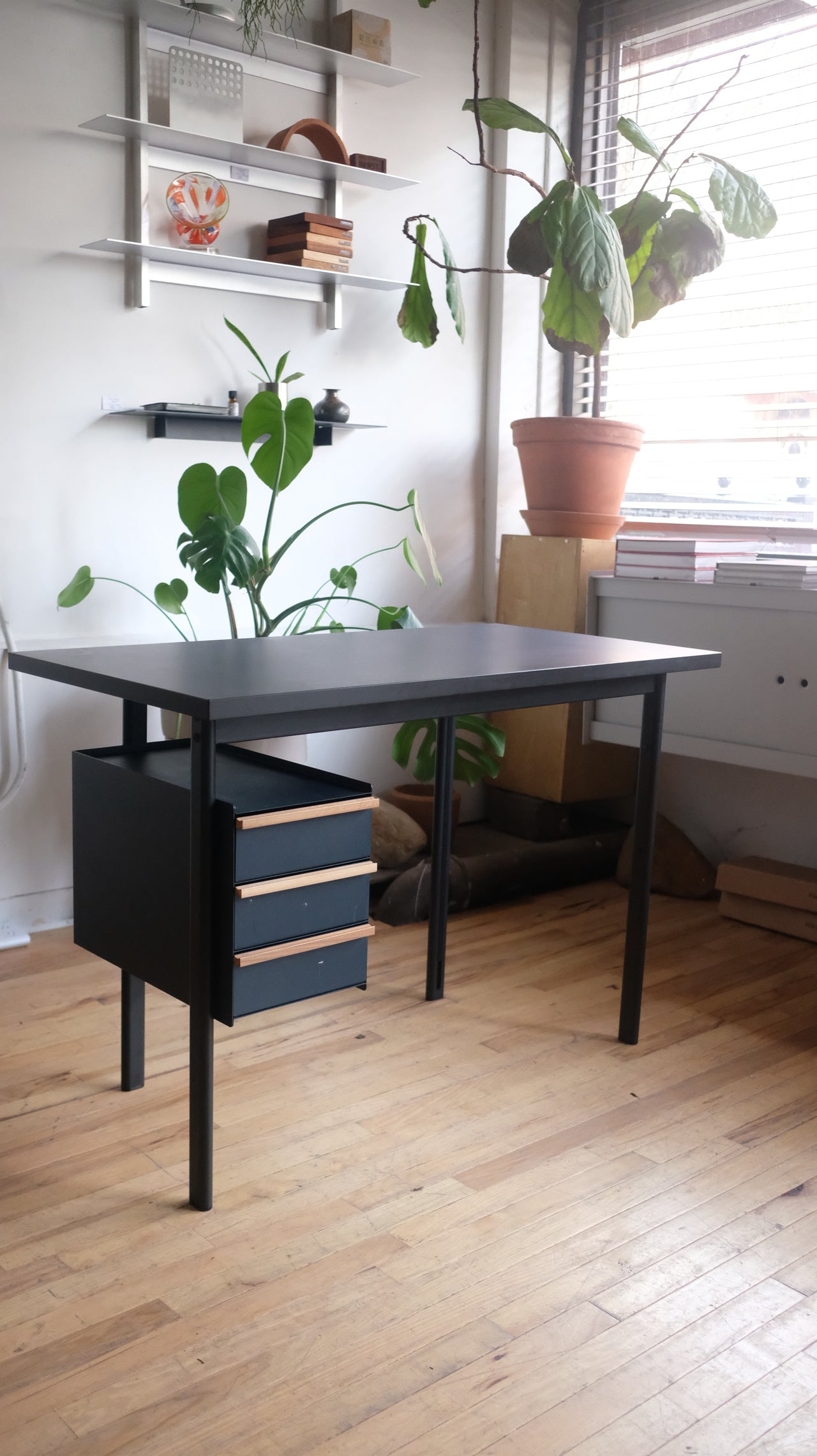 Mode Desk by Herman Miller