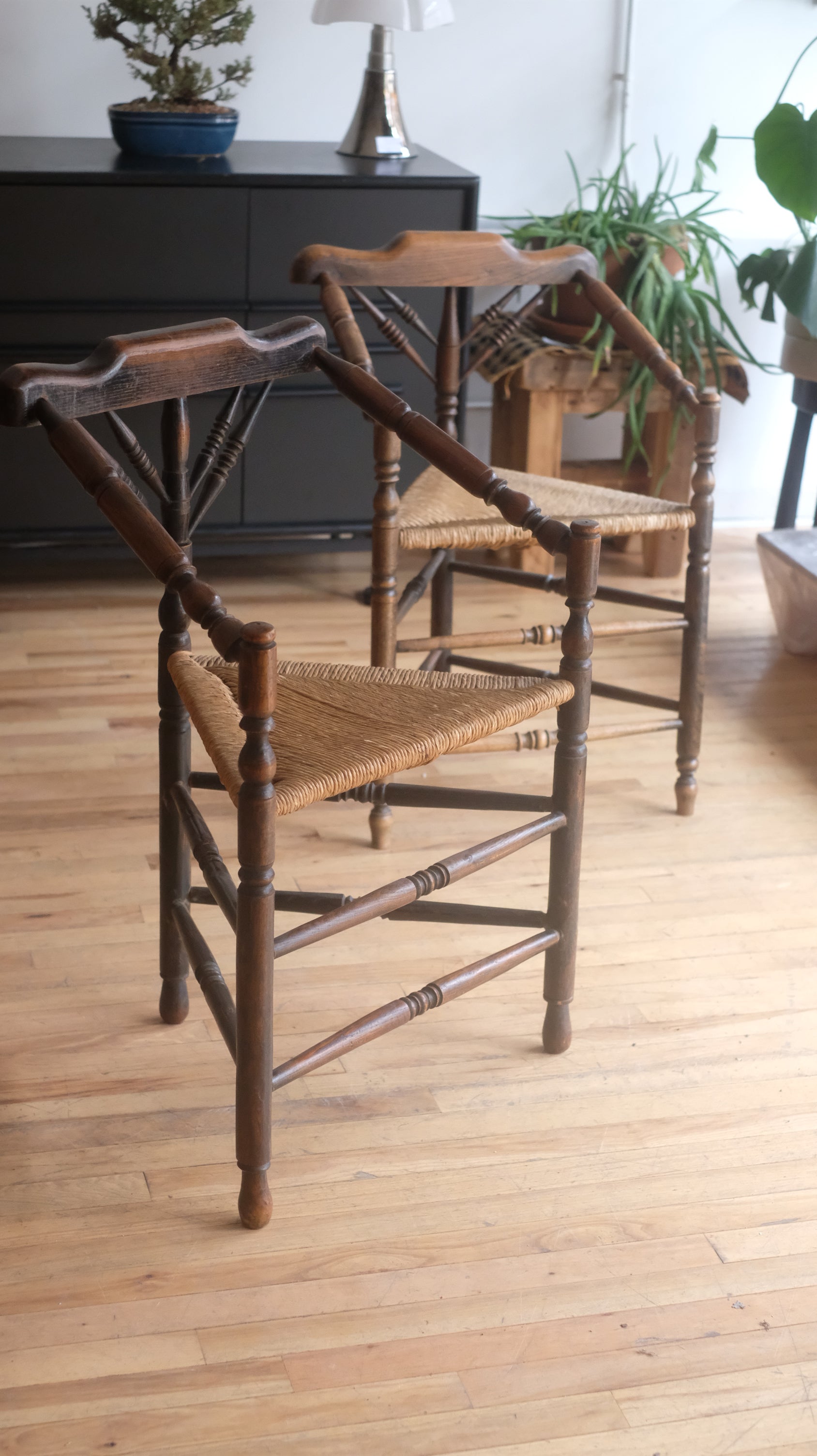 Dutch Corner Chair (Price Per)