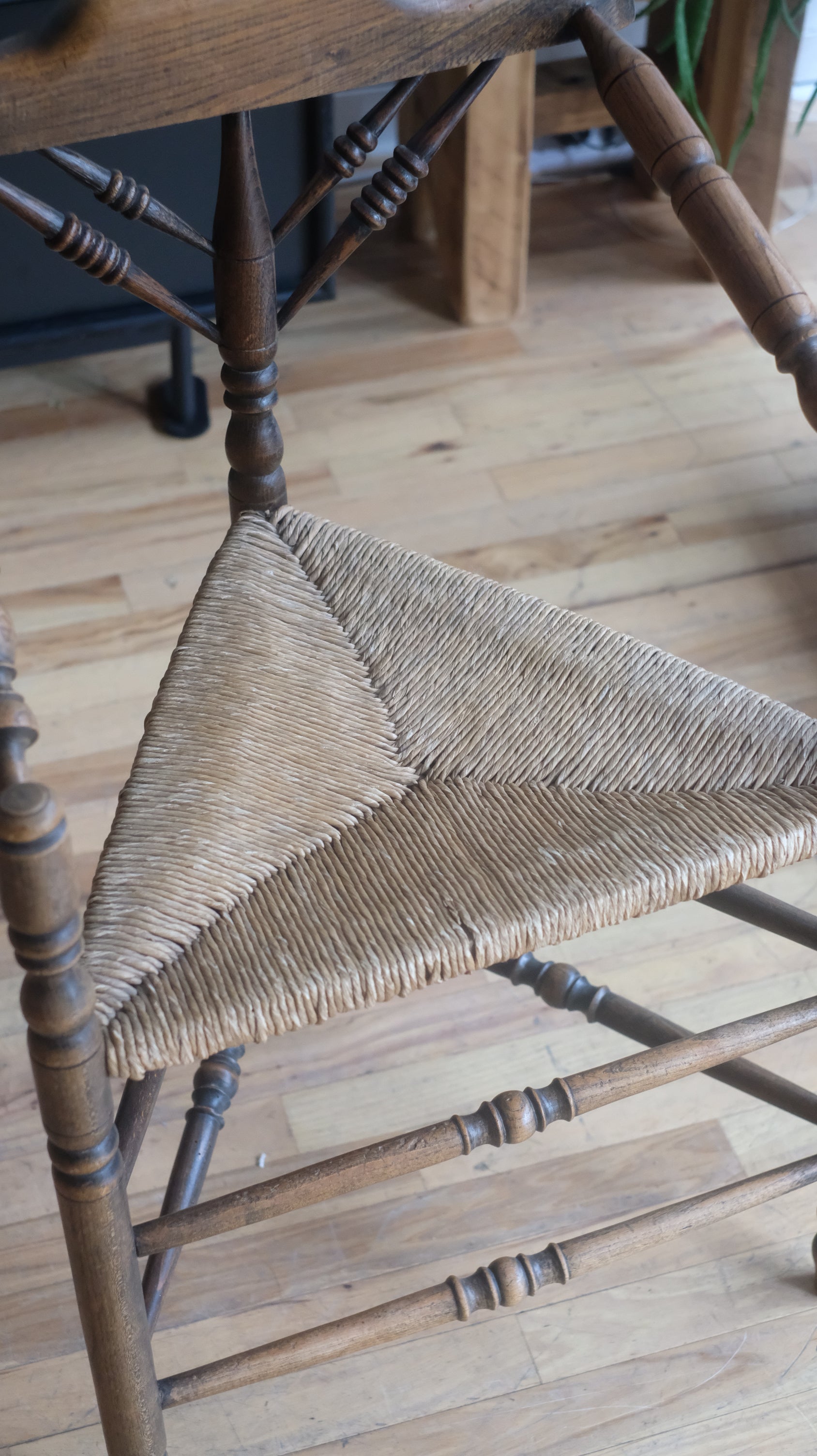 Dutch Corner Chair (Price Per)