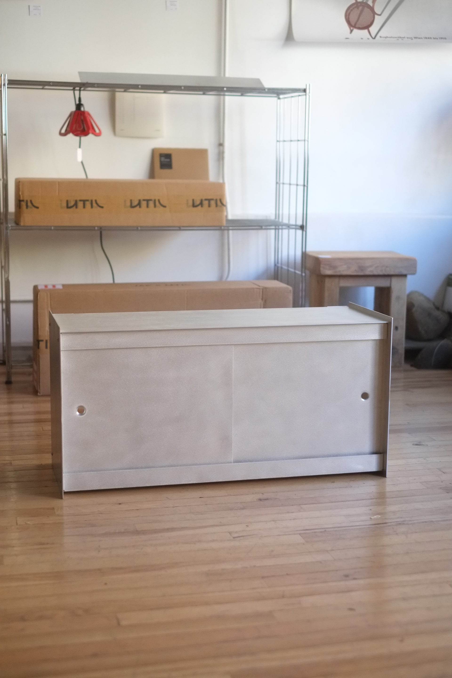 Plié Wall Mount w/ Doors 90cm / 35.5in