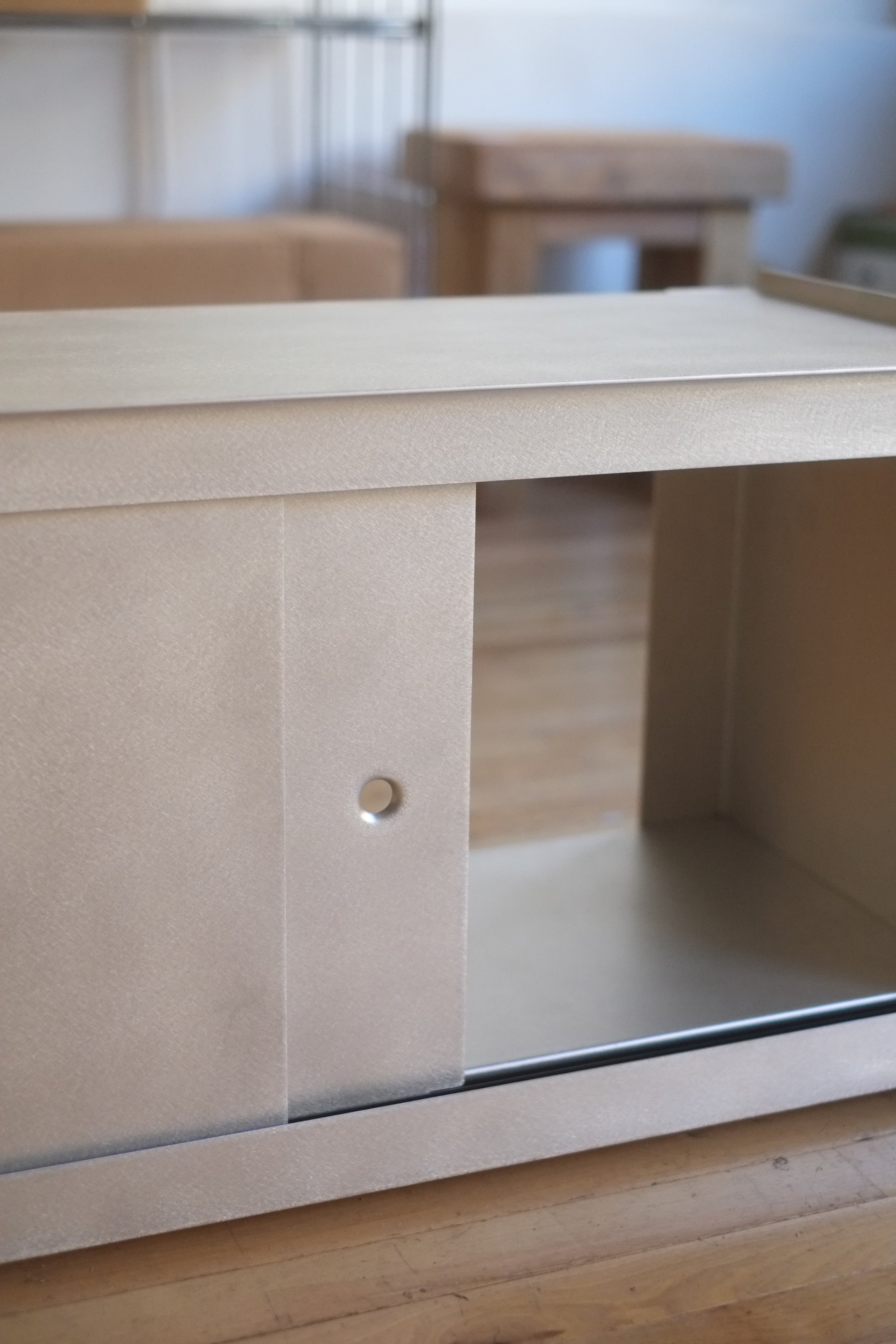 Plié Wall Mount w/ Doors 90cm / 35.5in