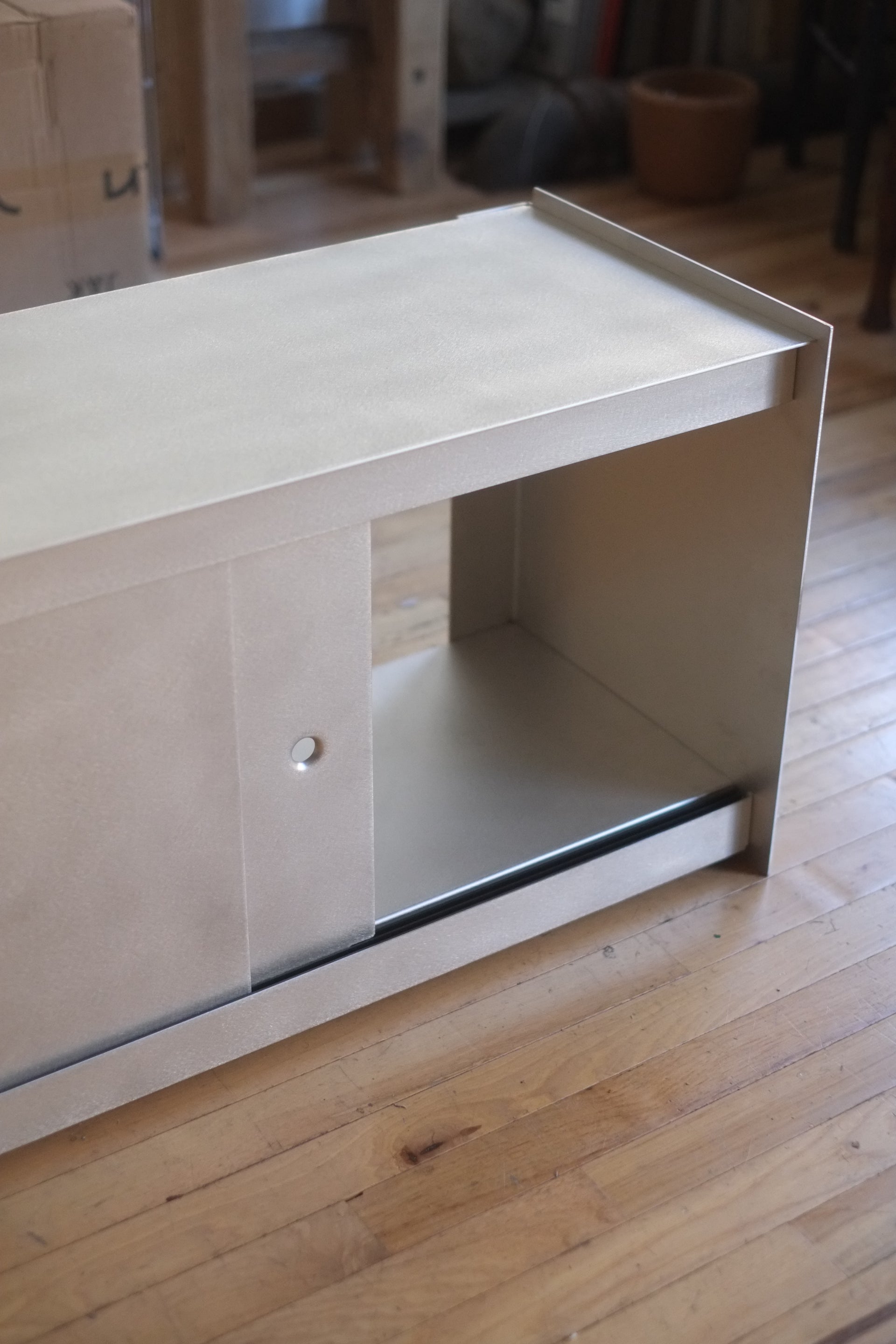 Plié Wall Mount w/ Doors 90cm / 35.5in