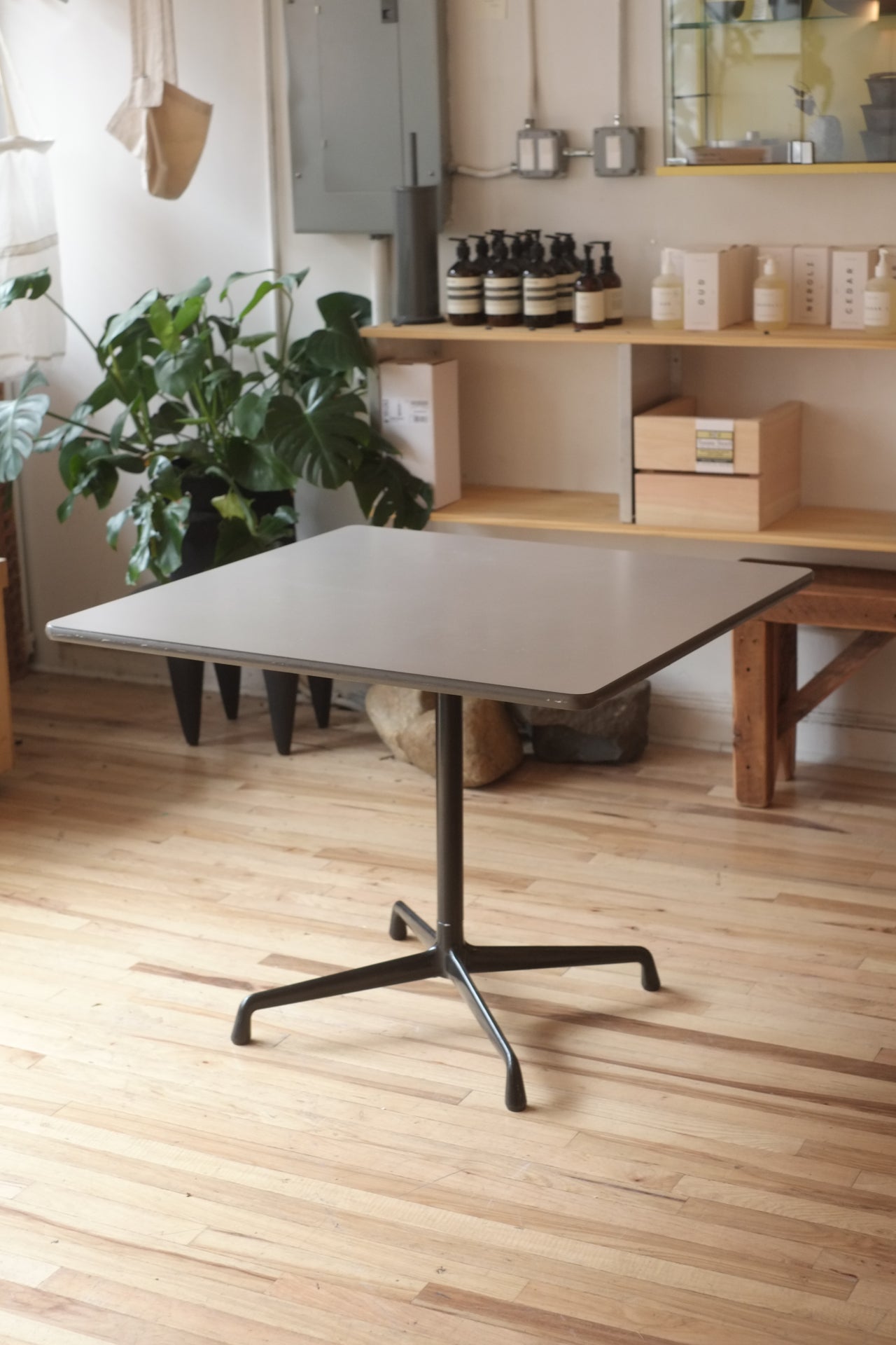 Eames Aluminum group 36" Square table by Herman Miller