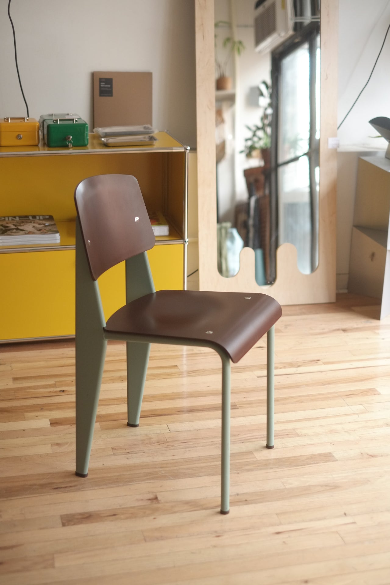 Standard Chair by Jean Prouvé for Vitra (Mint/Chocolate)