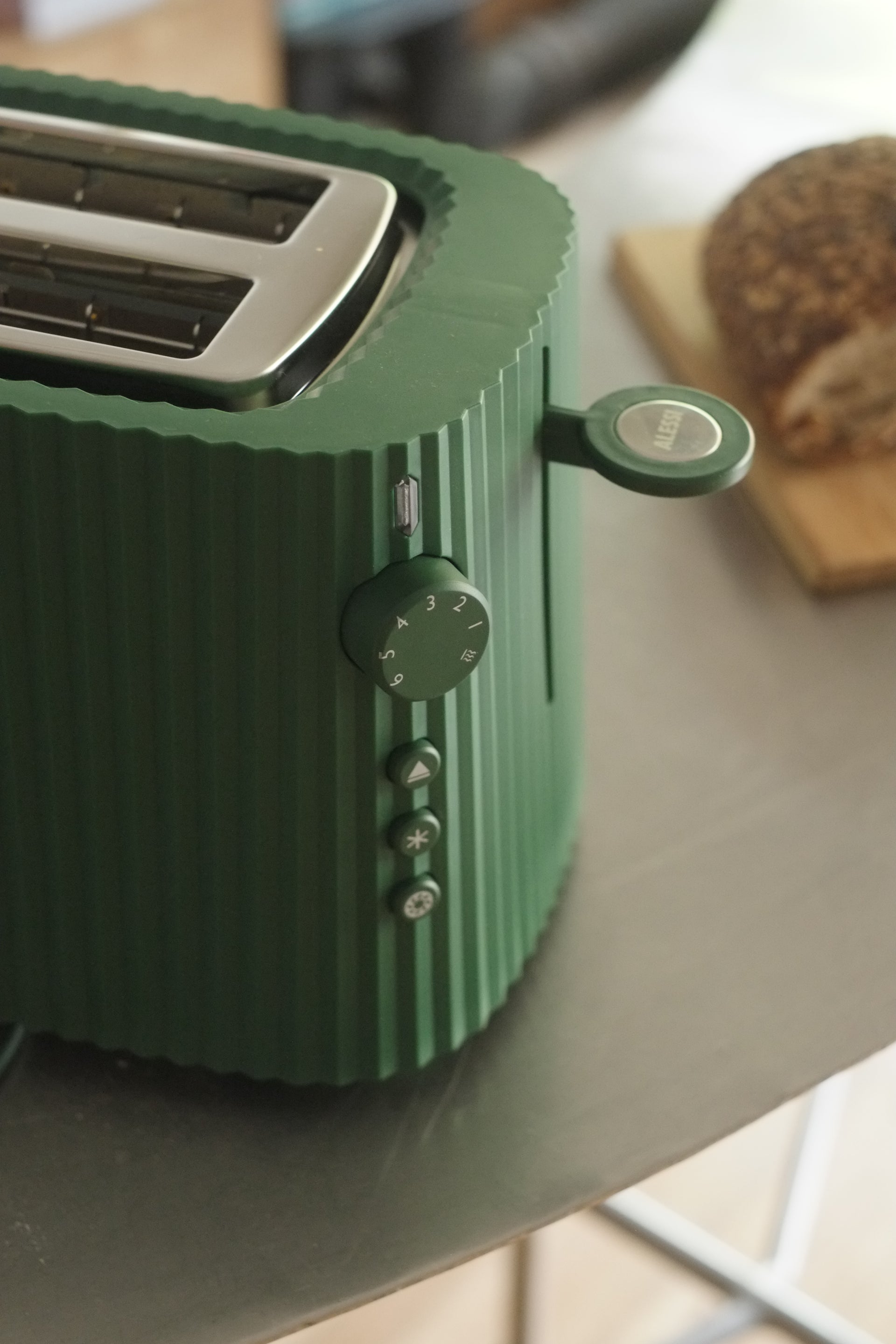 Plissé ELECTRIC Toaster by Michele De Lucchi for Alessi (Green)