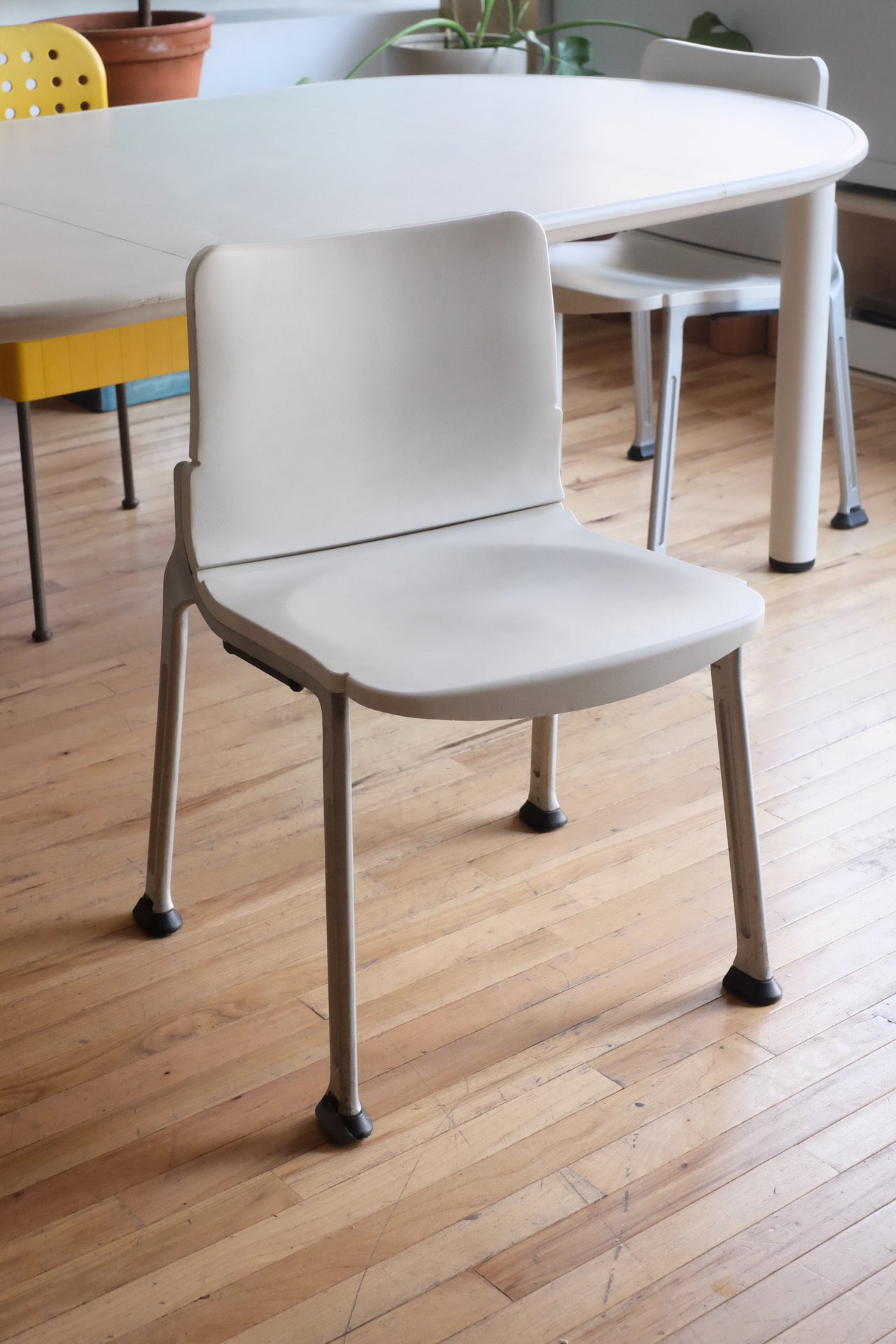 Chair 622 by Dieter Rams for Vitsœ (Price Per)