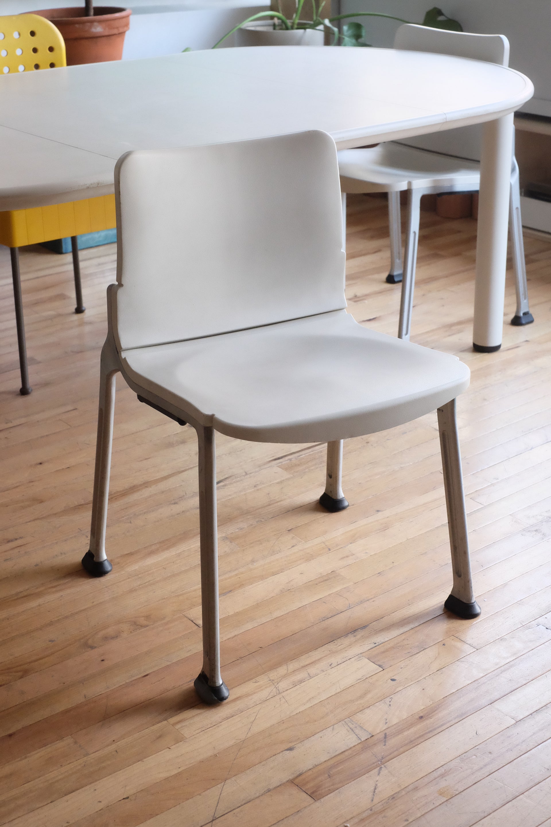 Chair 622 by Dieter Rams for Vitsœ (Price Per)