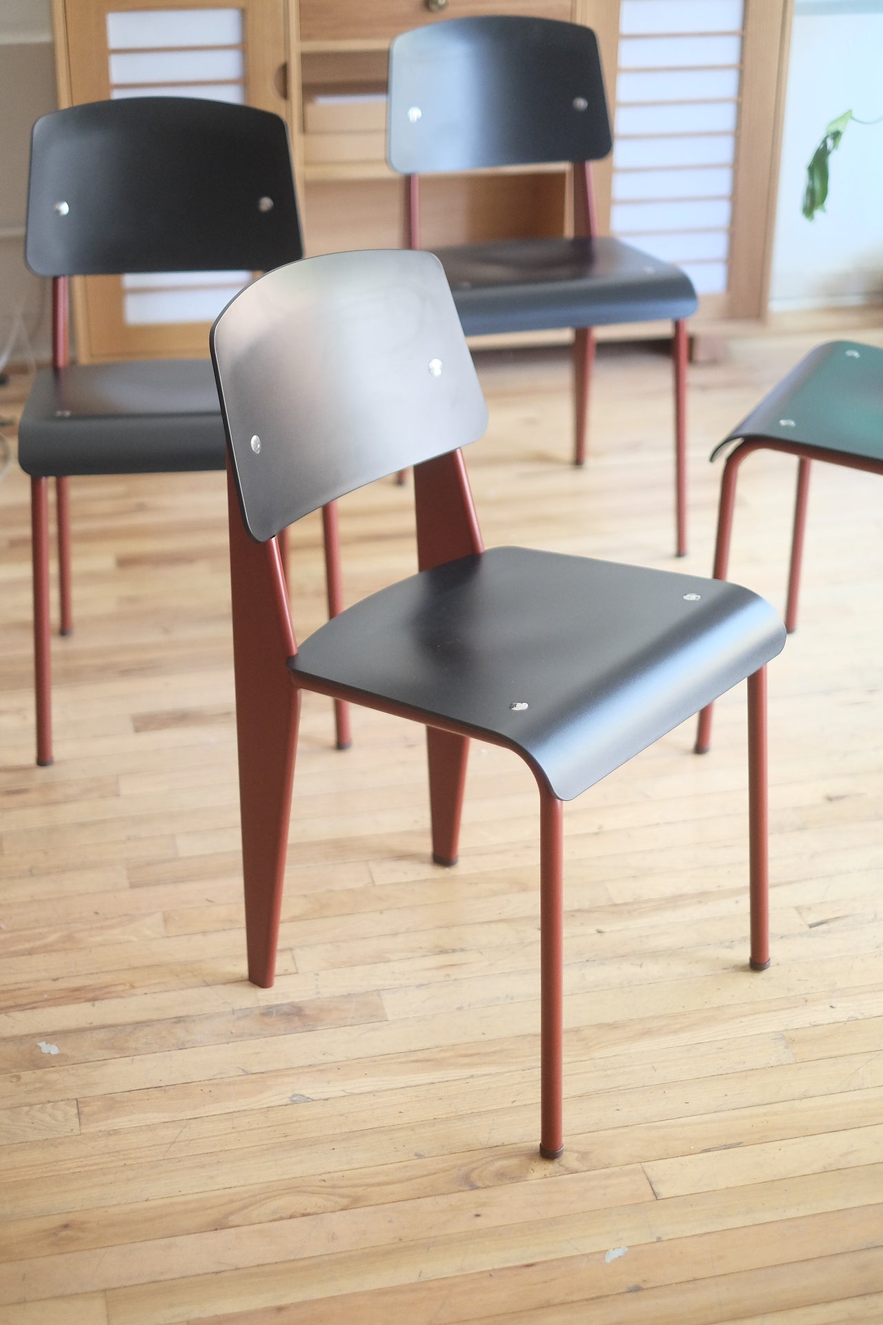 Standard Chair by Jean Prouvé for Vitra (Black/Red) (Set of 4)