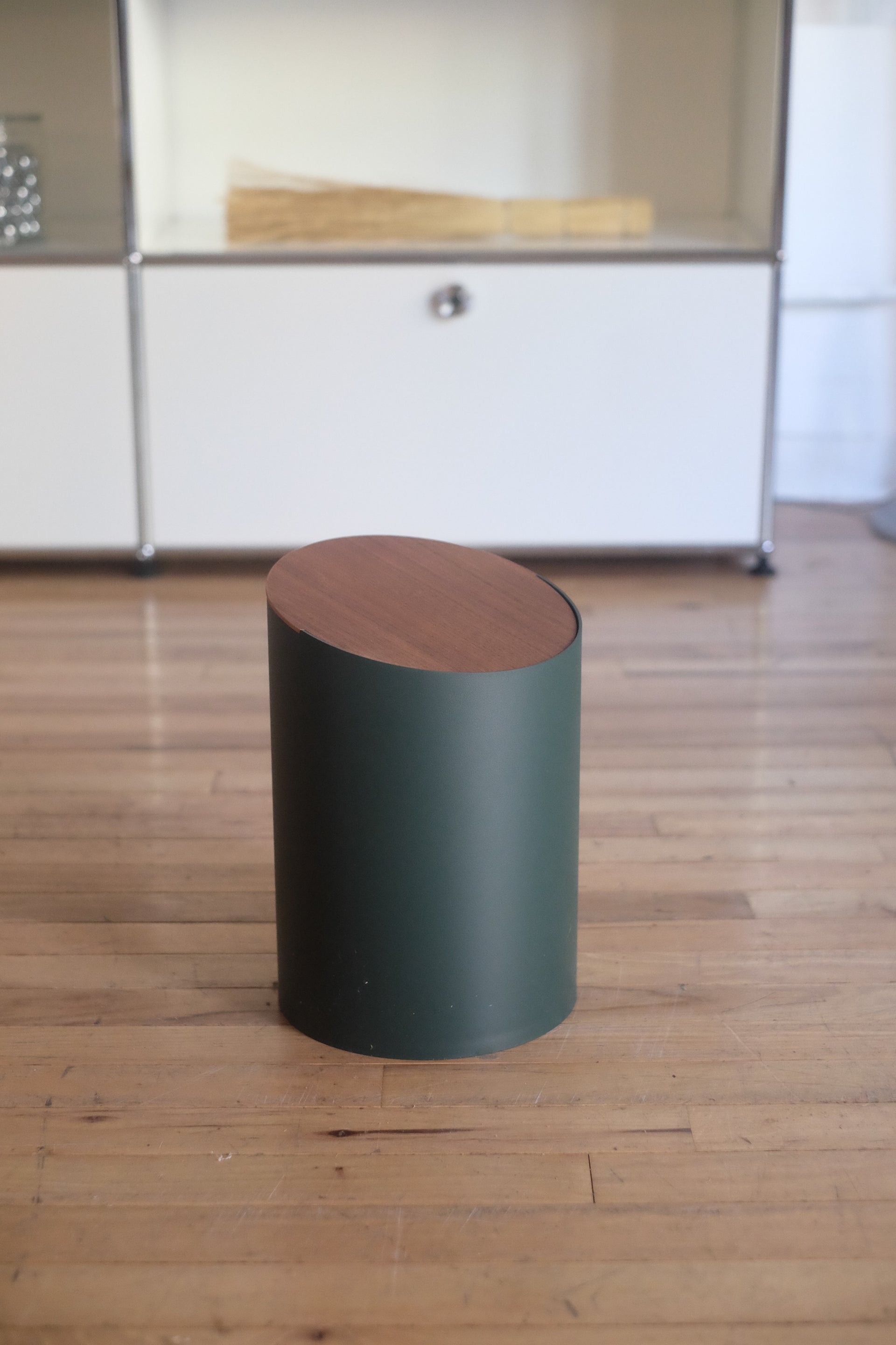 SWING BIN by Moheim