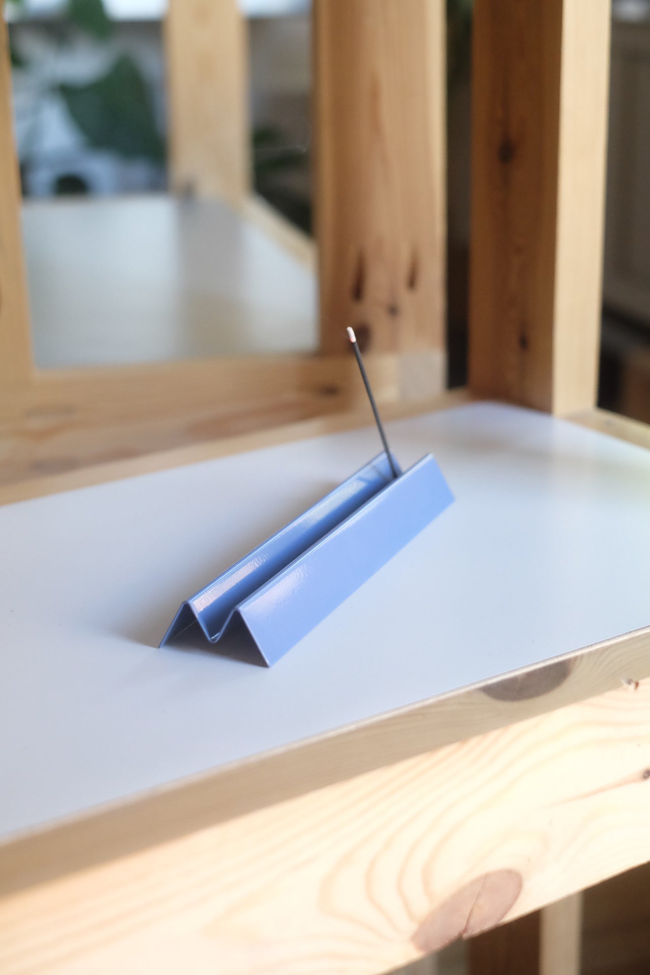 Ridge Incense Holder by Snow Liaw (Dark Periwinkle)