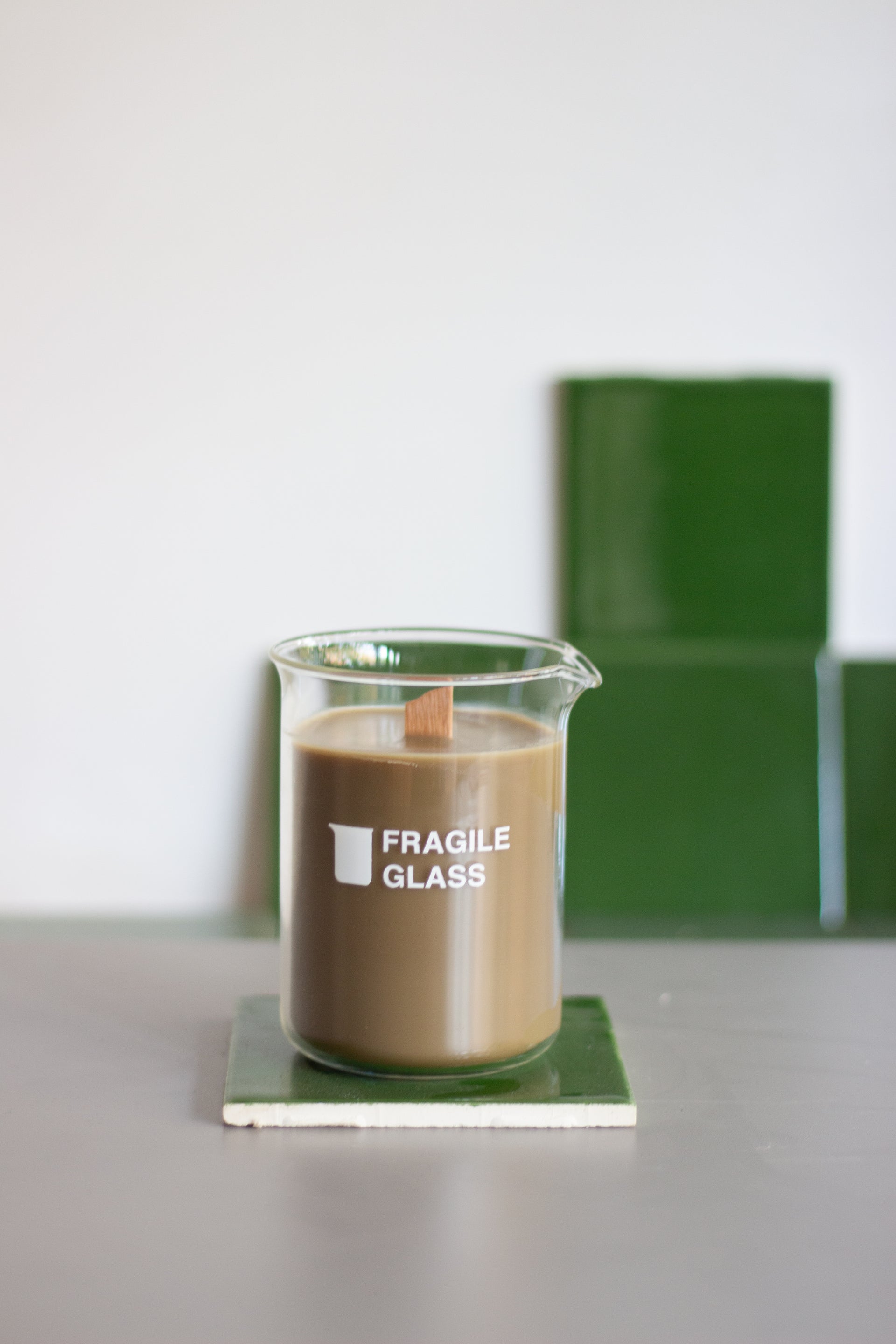 FRAGILE GLASS 'WOODWARD' CANDLE