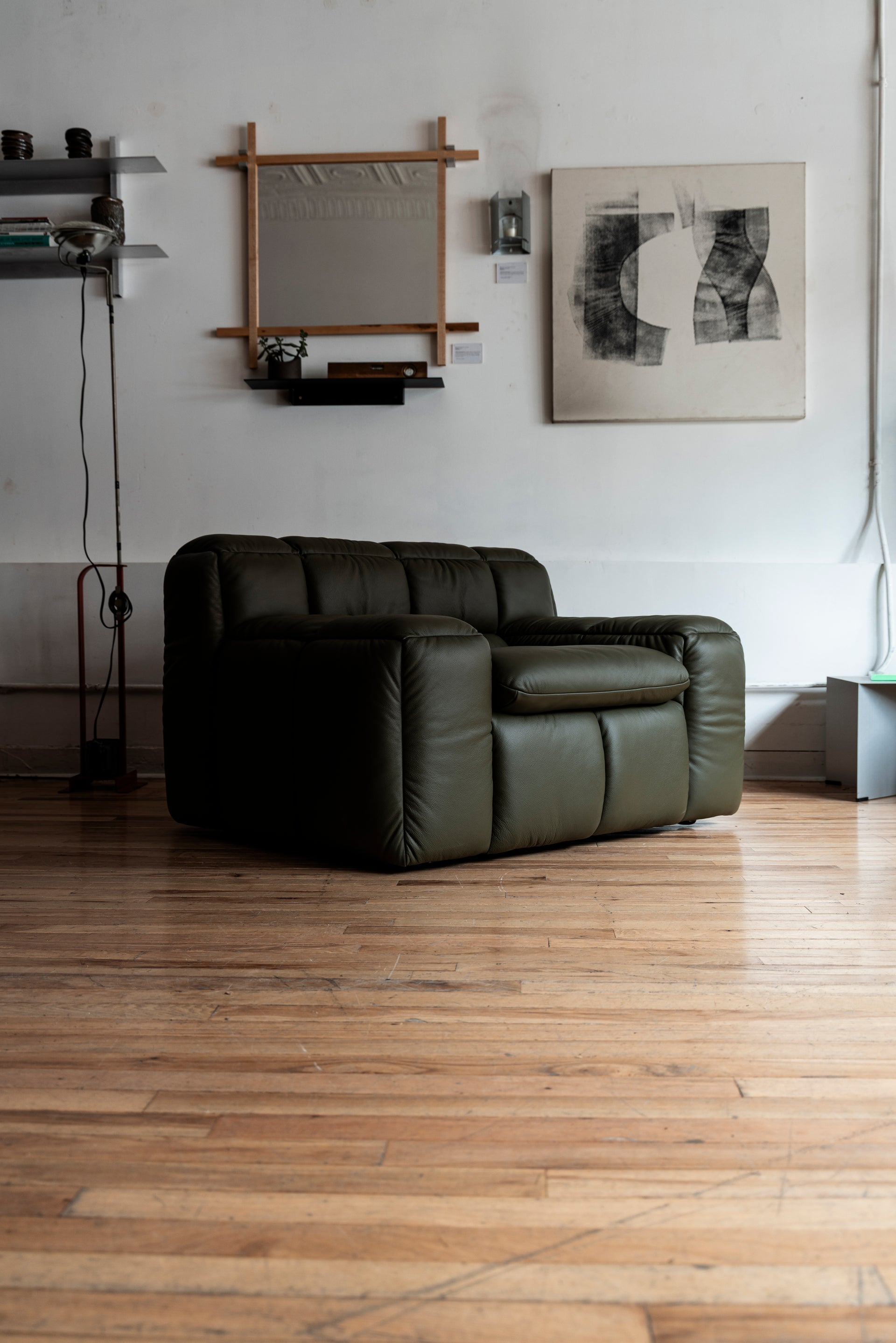 ZE Lounge Chair BY LICHEN NYC FOR KARIMOKU (Olive Leather)