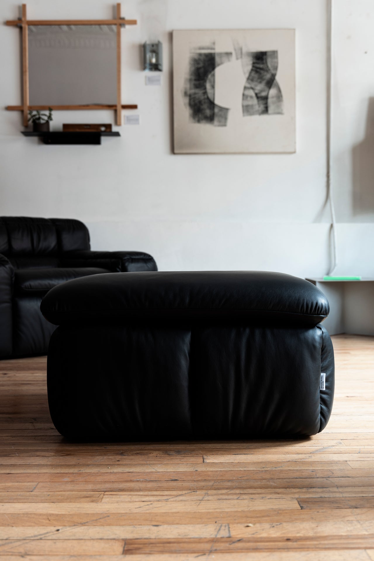 ZE Ottoman BY LICHEN NYC FOR KARIMOKU (Black Leather)