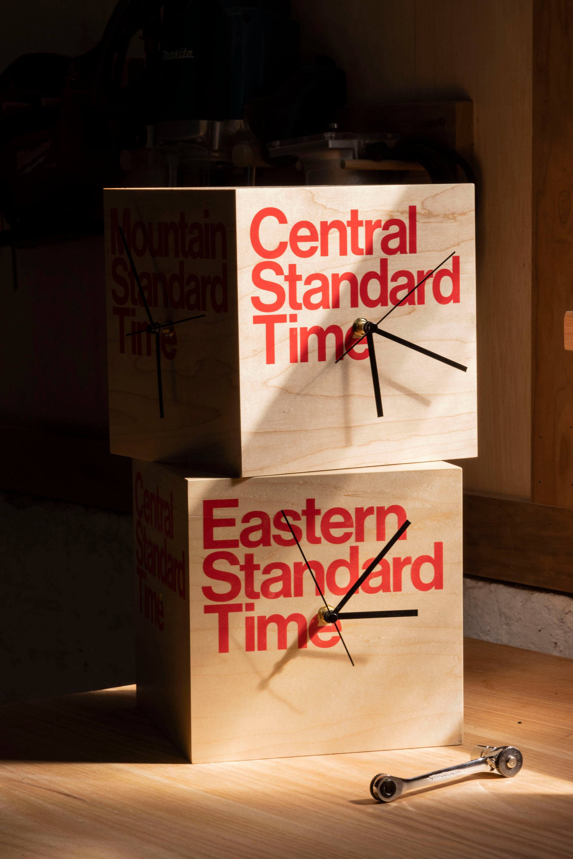 Standard Clock by Lichen x Order